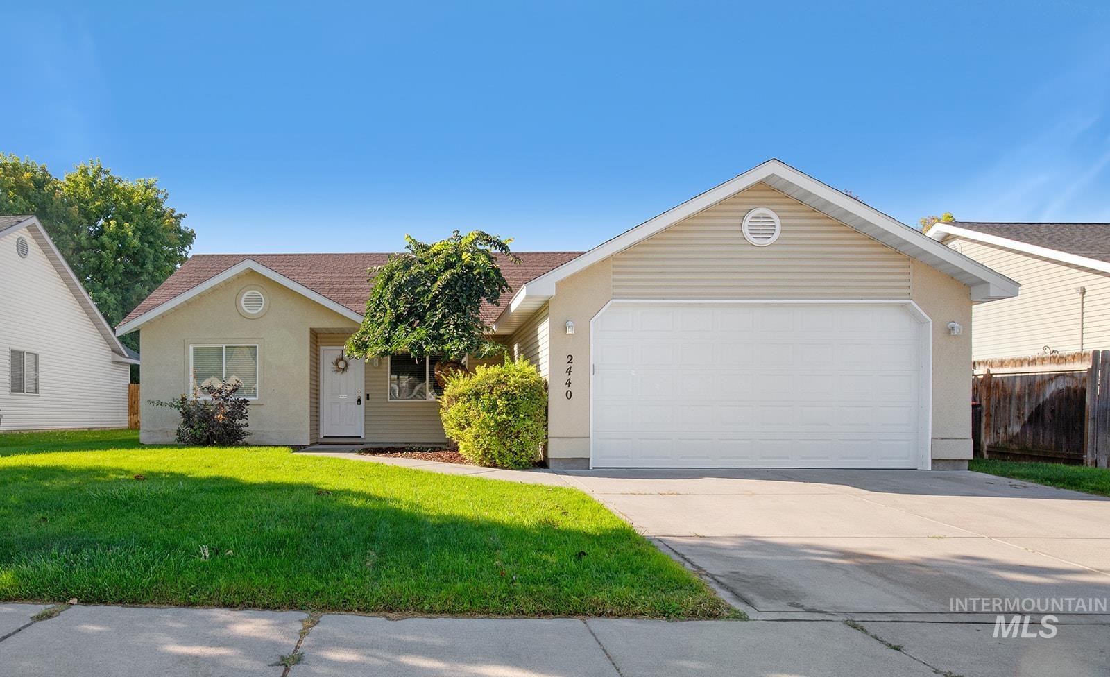 2440 Ironwood Ave., Twin Falls, Idaho 83301, 3 Bedrooms, 2 Bathrooms, Residential For Sale, Price $349,000,MLS 98999998