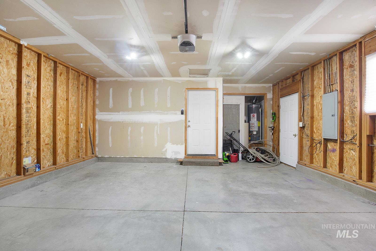 2440 Ironwood Ave., Twin Falls, Idaho 83301, 3 Bedrooms, 2 Bathrooms, Residential For Sale, Price $349,000,MLS 98999998
