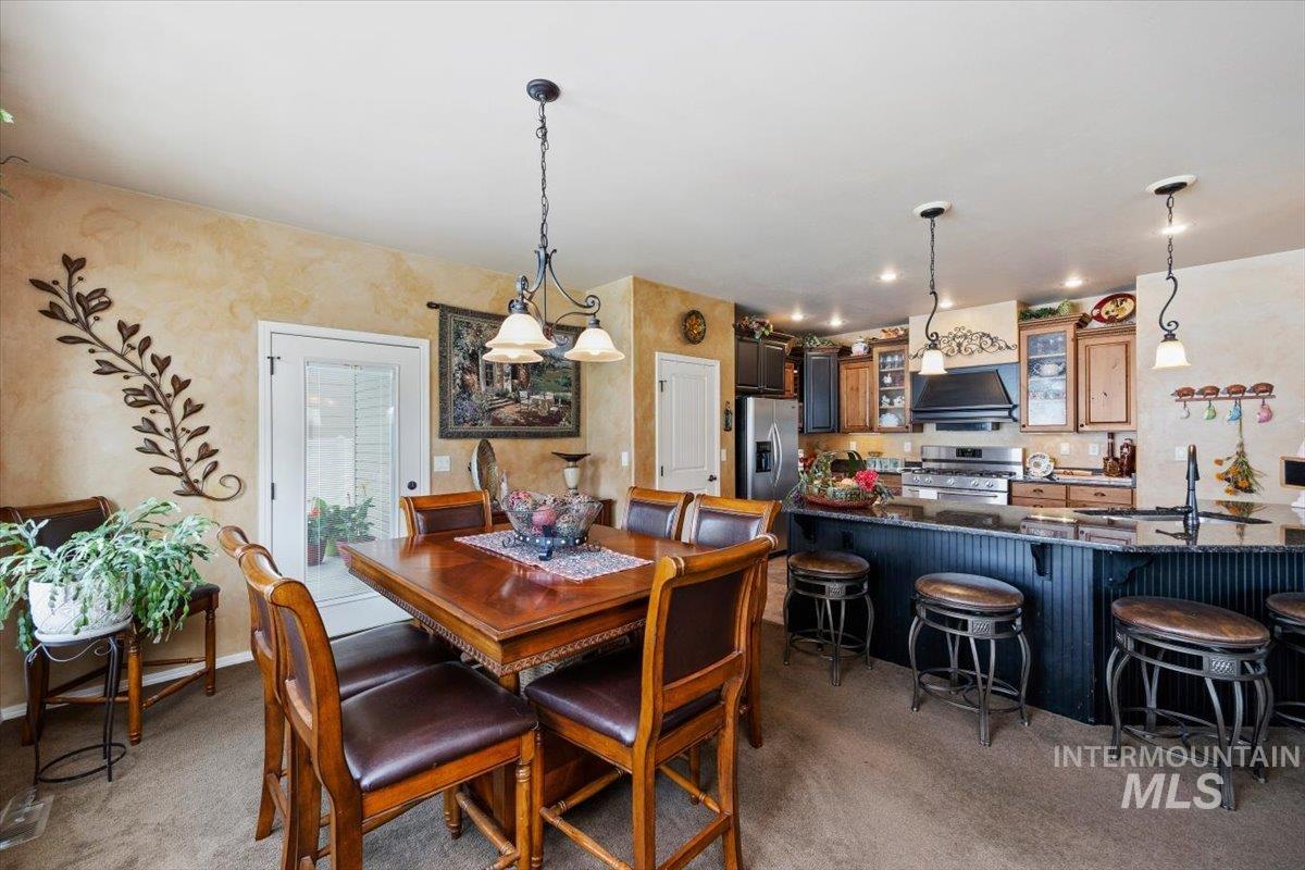 2603 Carriage Way, Twin Falls, Idaho 83301, 4 Bedrooms, 2.5 Bathrooms, Residential For Sale, Price $499,900,MLS 98999999