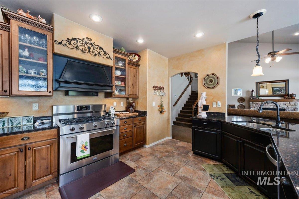 2603 Carriage Way, Twin Falls, Idaho 83301, 4 Bedrooms, 2.5 Bathrooms, Residential For Sale, Price $499,900,MLS 98999999