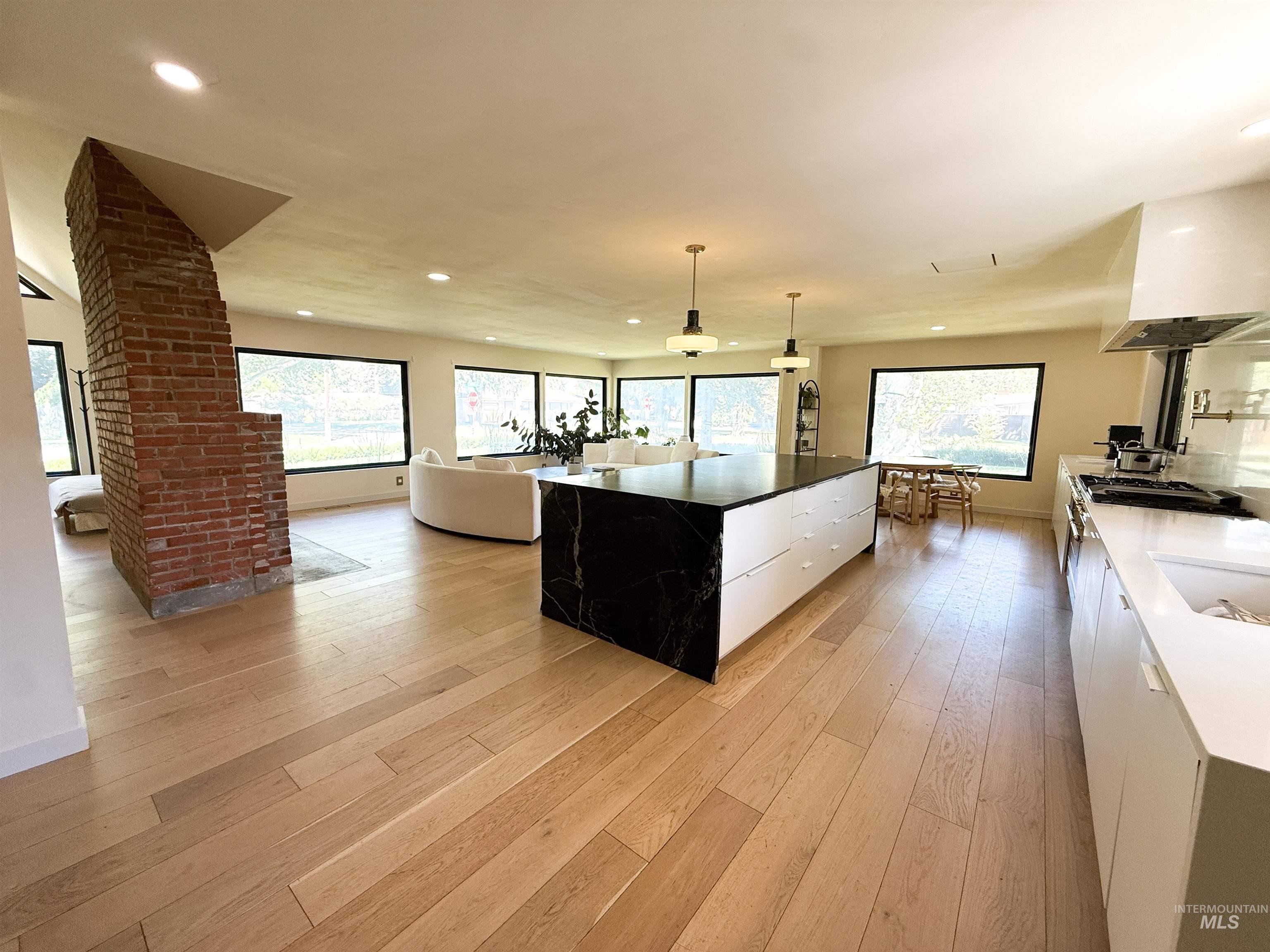5605 W Plymouth, Boise, Idaho 83706, 4 Bedrooms, 3 Bathrooms, Residential For Sale, Price $1,200,000,MLS 99000001