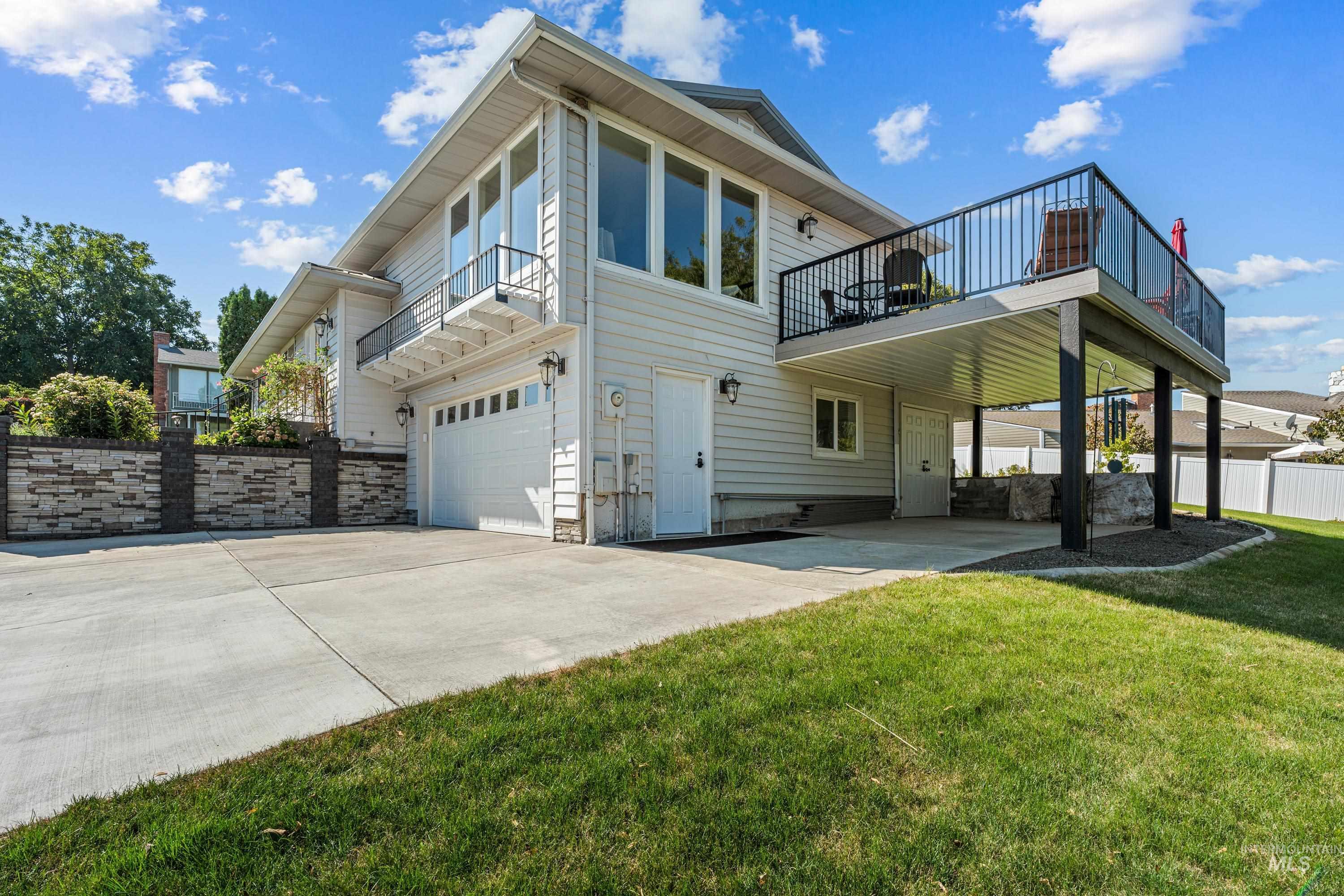 2964 Mayfair Ridge, Lewiston, Idaho 83501, 3 Bedrooms, 4.5 Bathrooms, Residential For Sale, Price $565,000,MLS 99000002