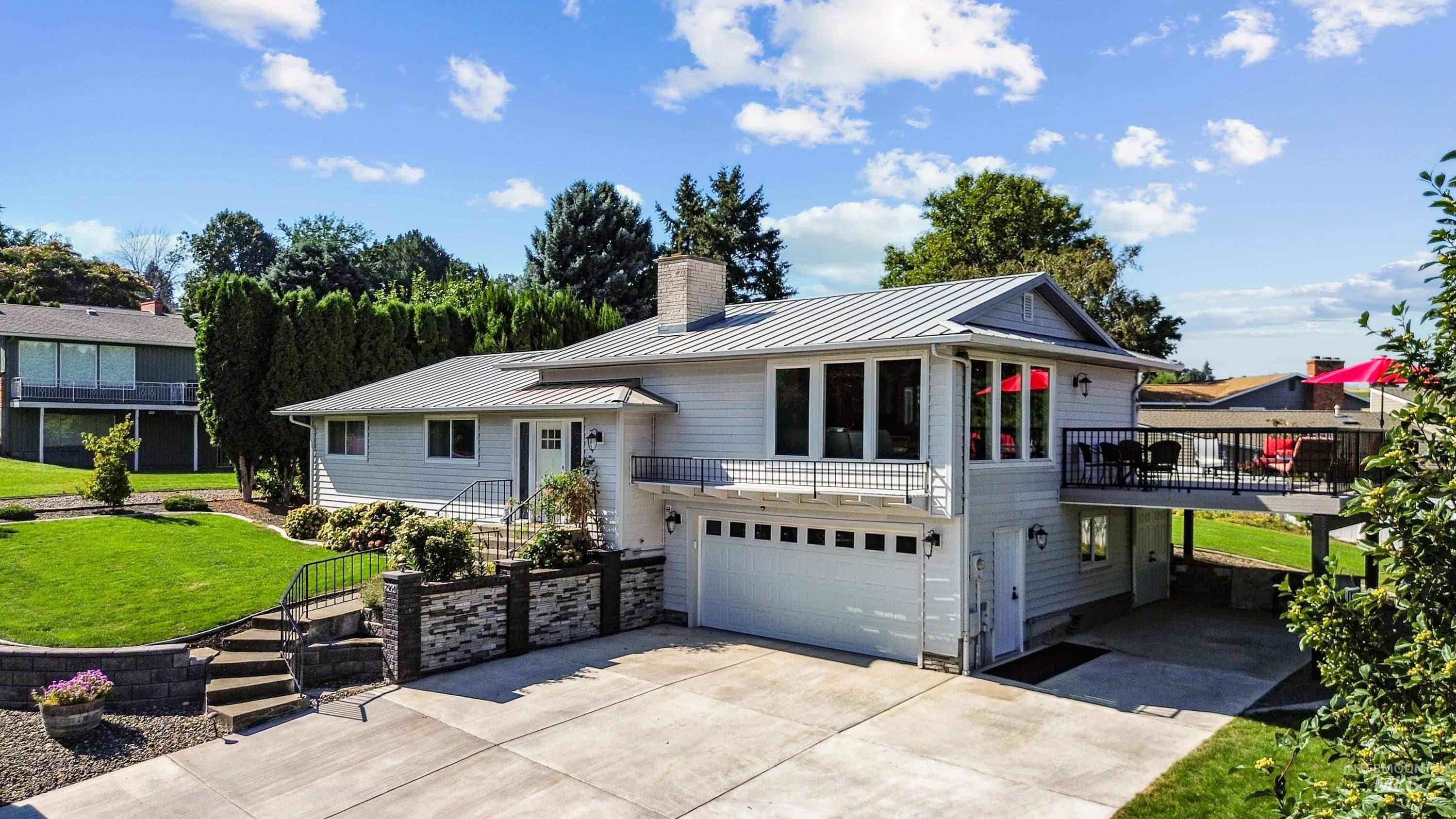 2964 Mayfair Ridge, Lewiston, Idaho 83501, 3 Bedrooms, 4.5 Bathrooms, Residential For Sale, Price $565,000,MLS 99000002