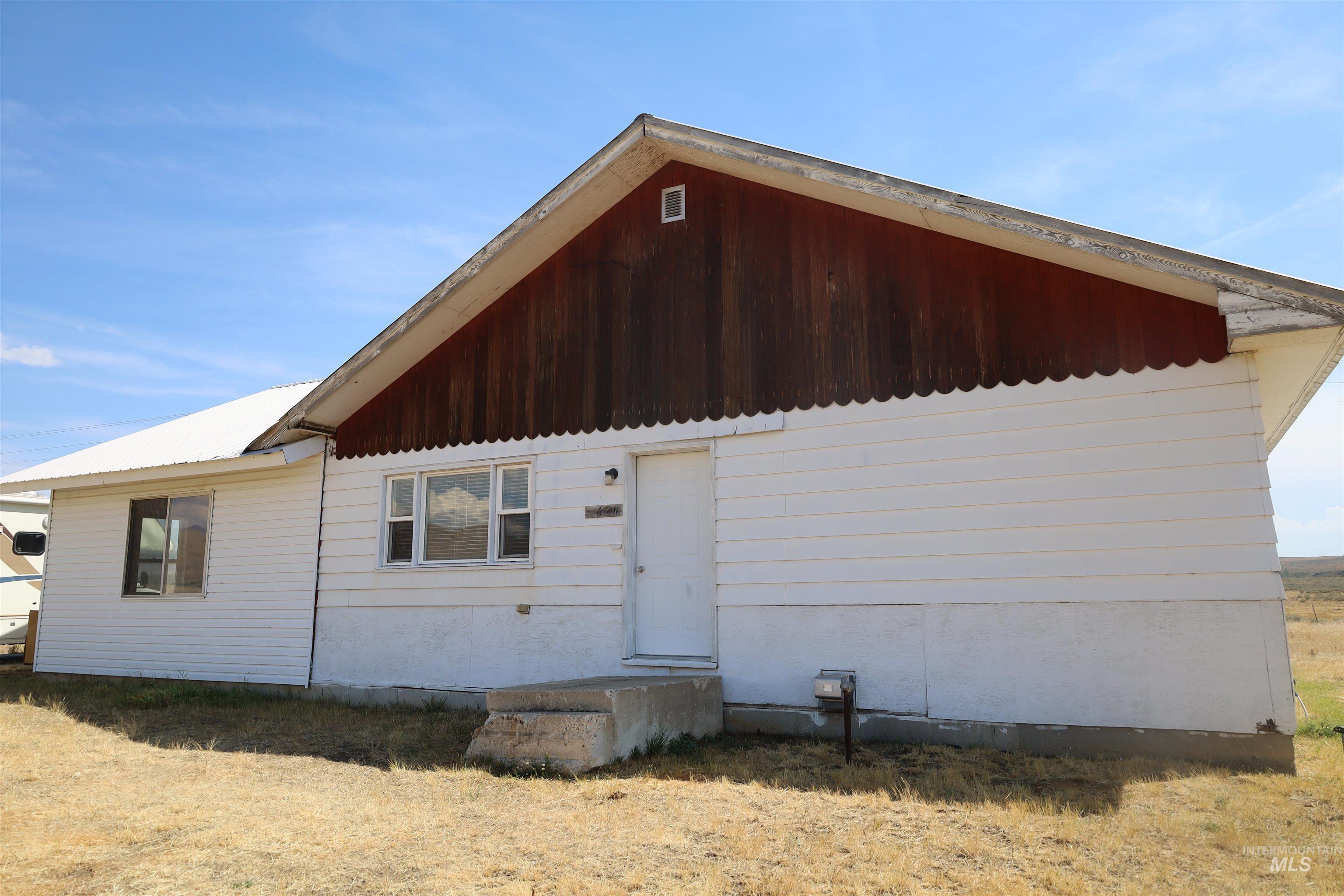 1674 Little Wood Reservoir Road, Carey, Idaho 83320, 2 Bedrooms, 1 Bathroom, Residential For Sale, Price $339,000,MLS 99000007