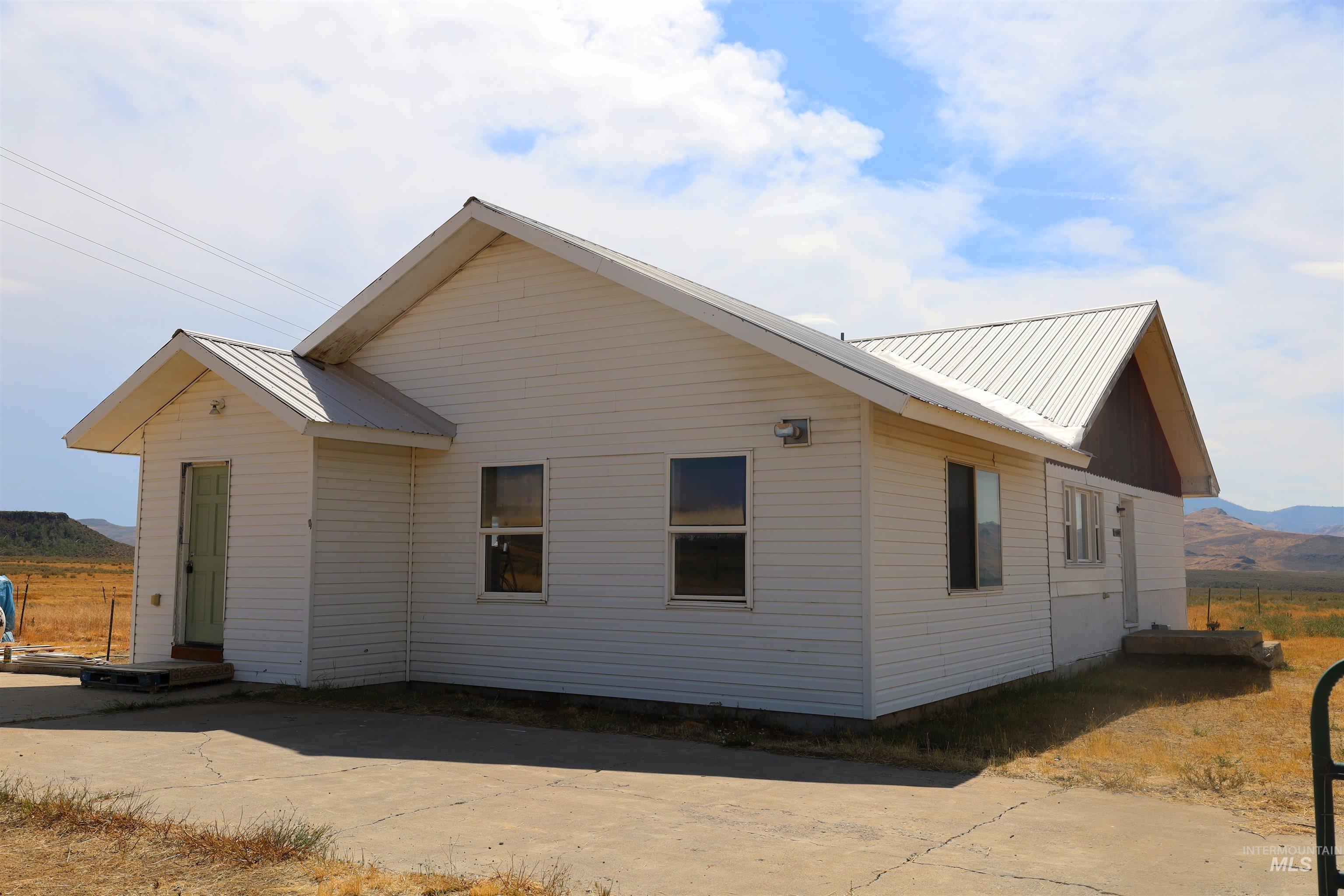 1674 Little Wood Reservoir Road, Carey, Idaho 83320, 2 Bedrooms, 1 Bathroom, Residential For Sale, Price $339,000,MLS 99000007