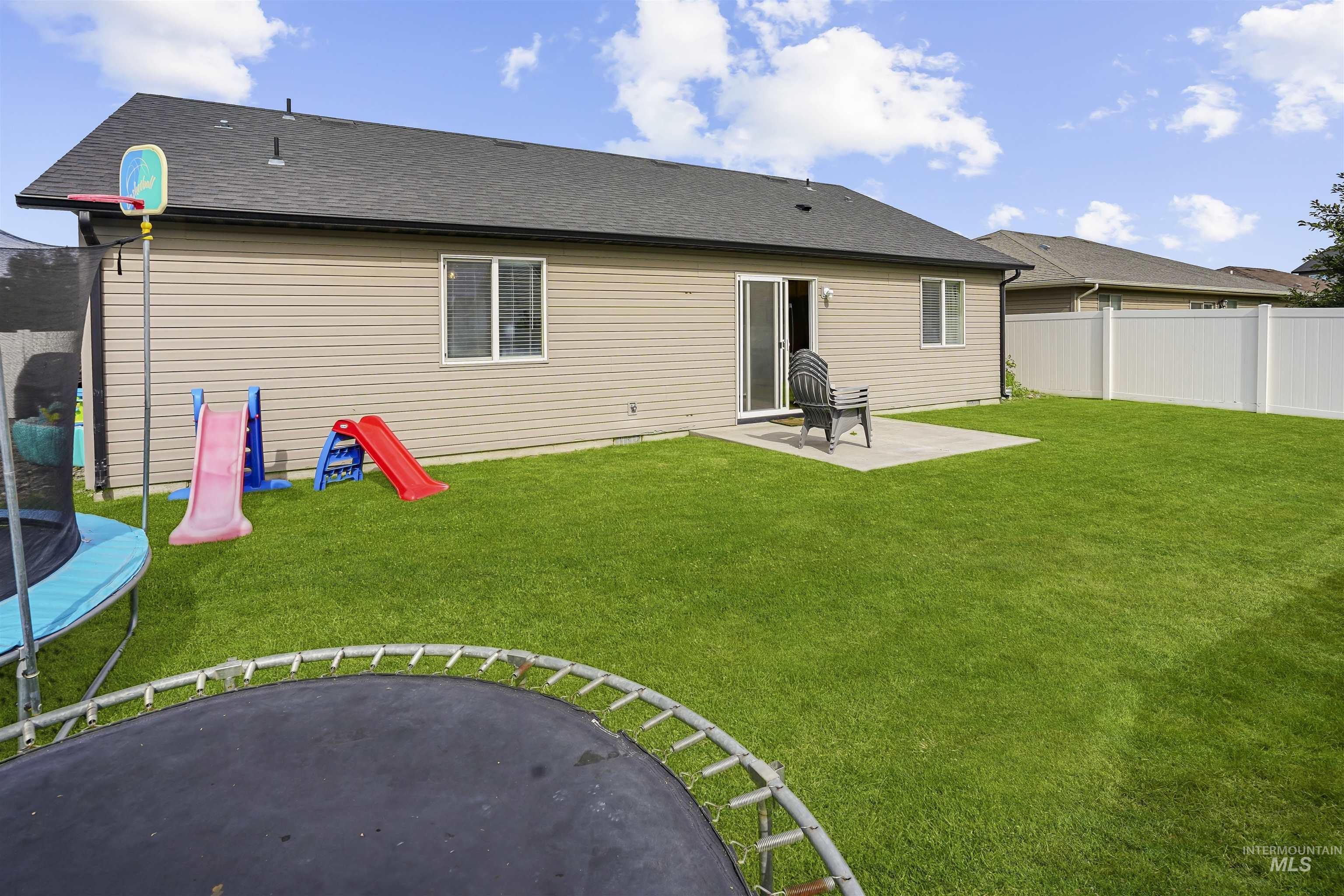 2528 Denali, Burley, Idaho 83318, 4 Bedrooms, 2 Bathrooms, Residential For Sale, Price $315,000,MLS 99000008