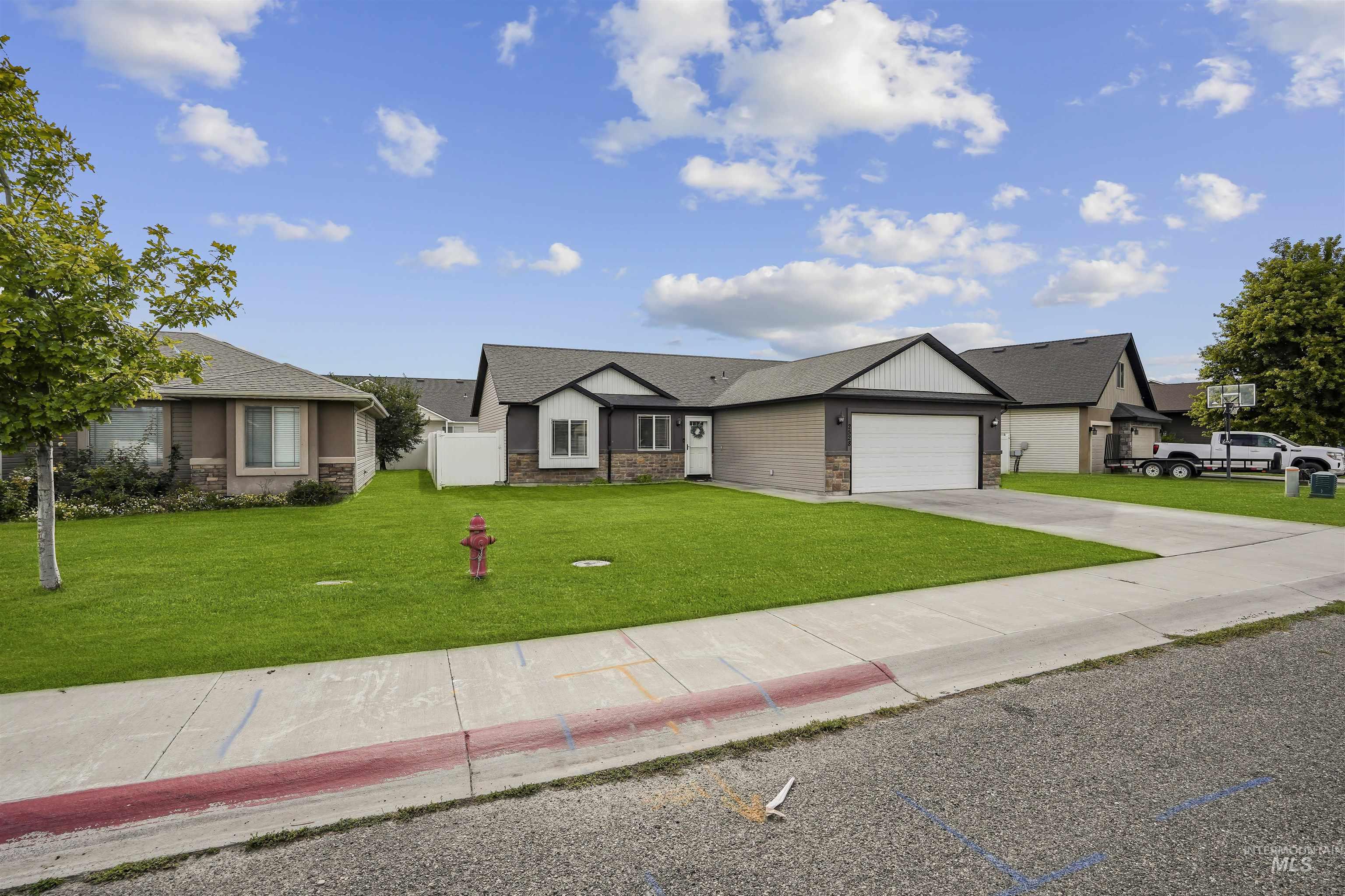 2528 Denali, Burley, Idaho 83318, 4 Bedrooms, 2 Bathrooms, Residential For Sale, Price $315,000,MLS 99000008