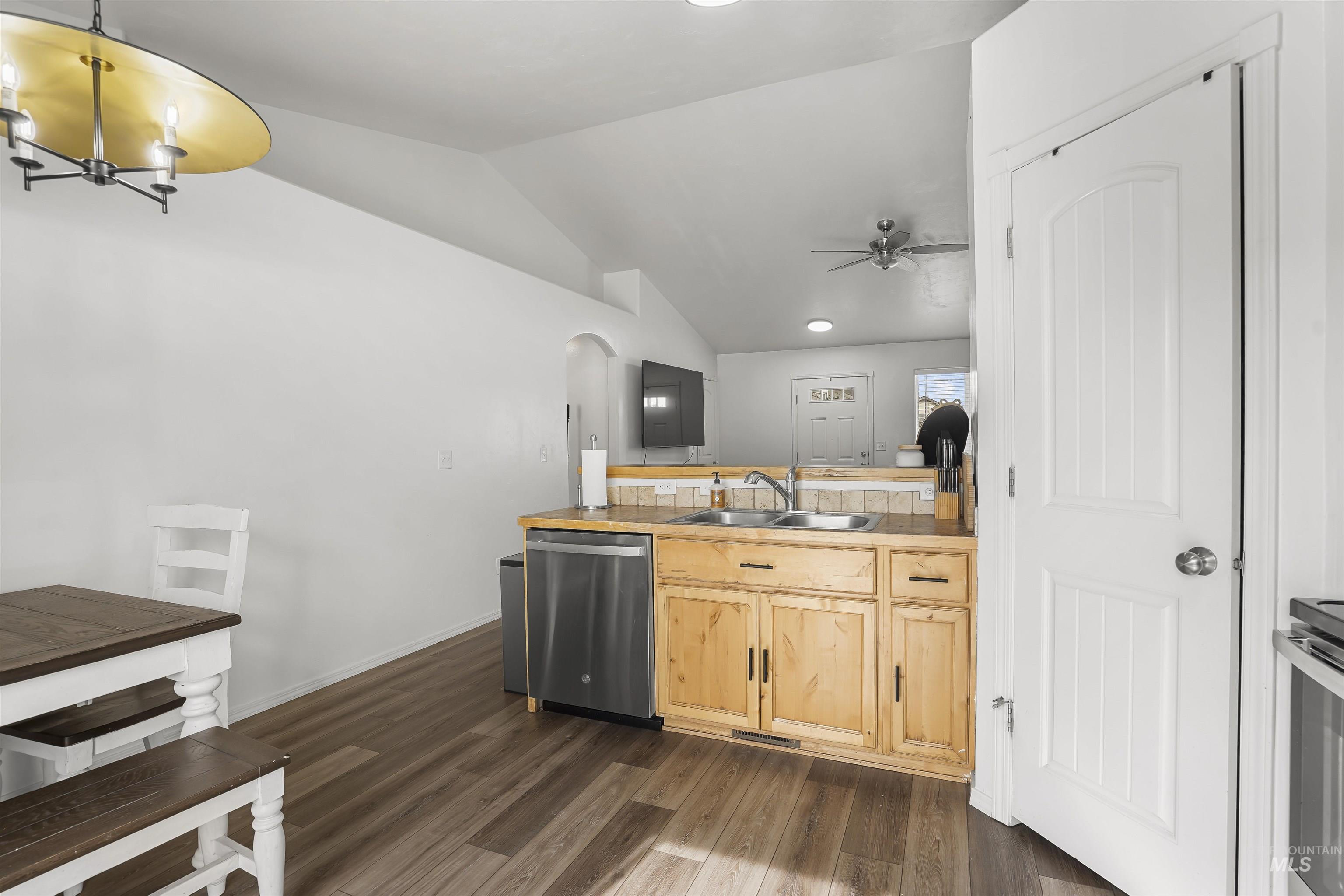 2528 Denali, Burley, Idaho 83318, 4 Bedrooms, 2 Bathrooms, Residential For Sale, Price $315,000,MLS 99000008