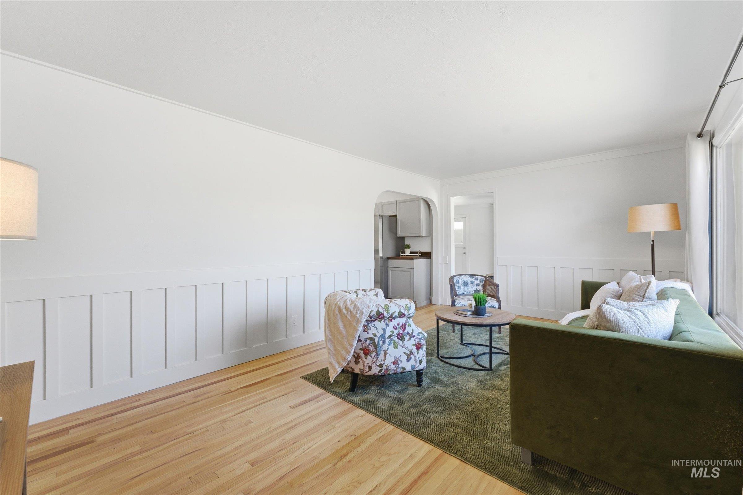 2519 S Vista Ave, Boise, Idaho 83705, 4 Bedrooms, 1 Bathroom, Residential For Sale, Price $379,900,MLS 99000012