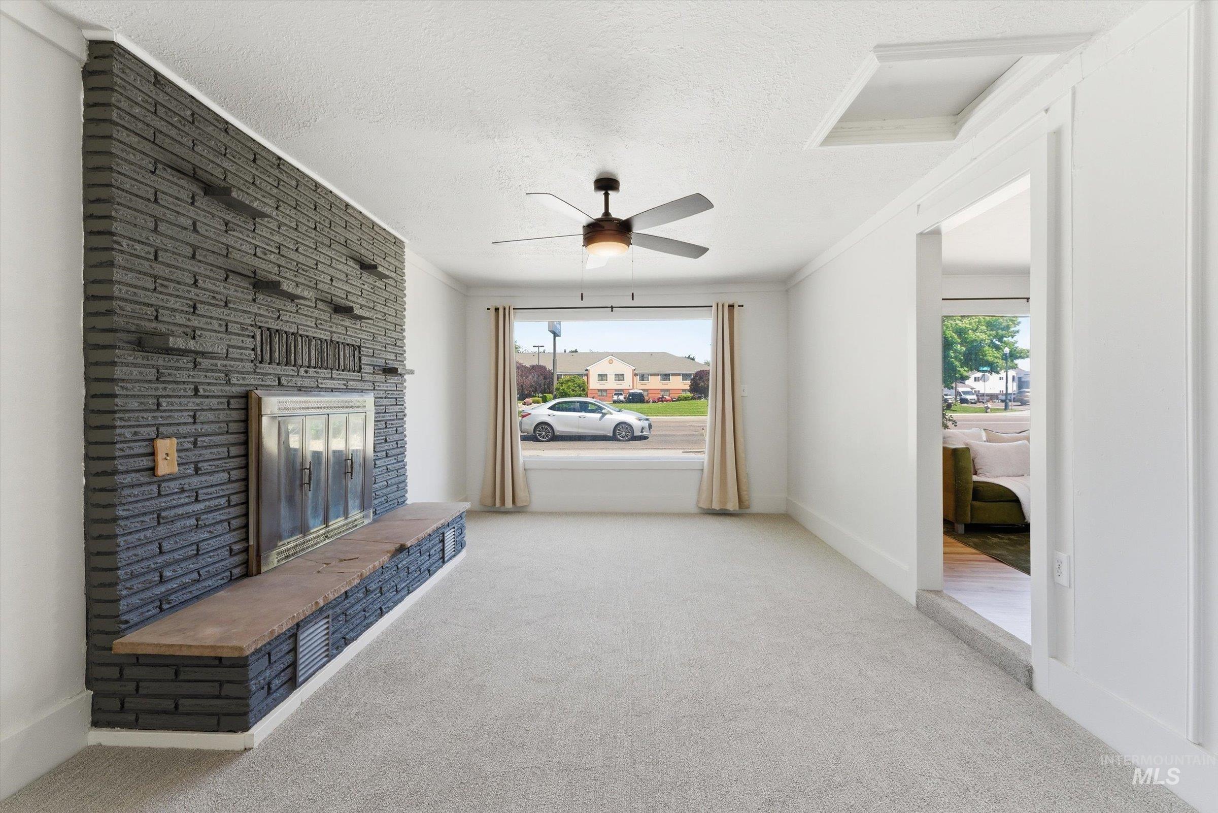 2519 S Vista Ave, Boise, Idaho 83705, 4 Bedrooms, 1 Bathroom, Residential For Sale, Price $379,900,MLS 99000012