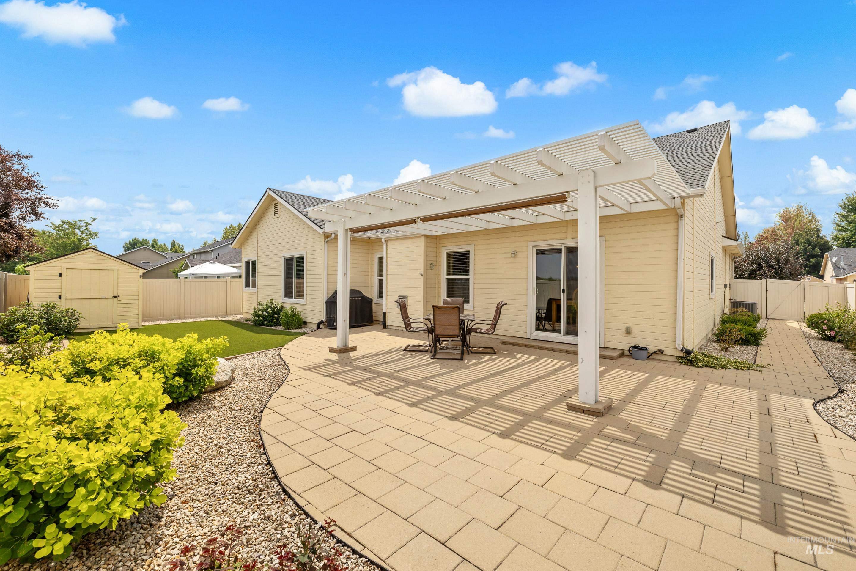 Maplestone, Meridian, Idaho 83646, 3 Bedrooms, 2 Bathrooms, Rental For Rent, Price $2,400,MLS 99000013