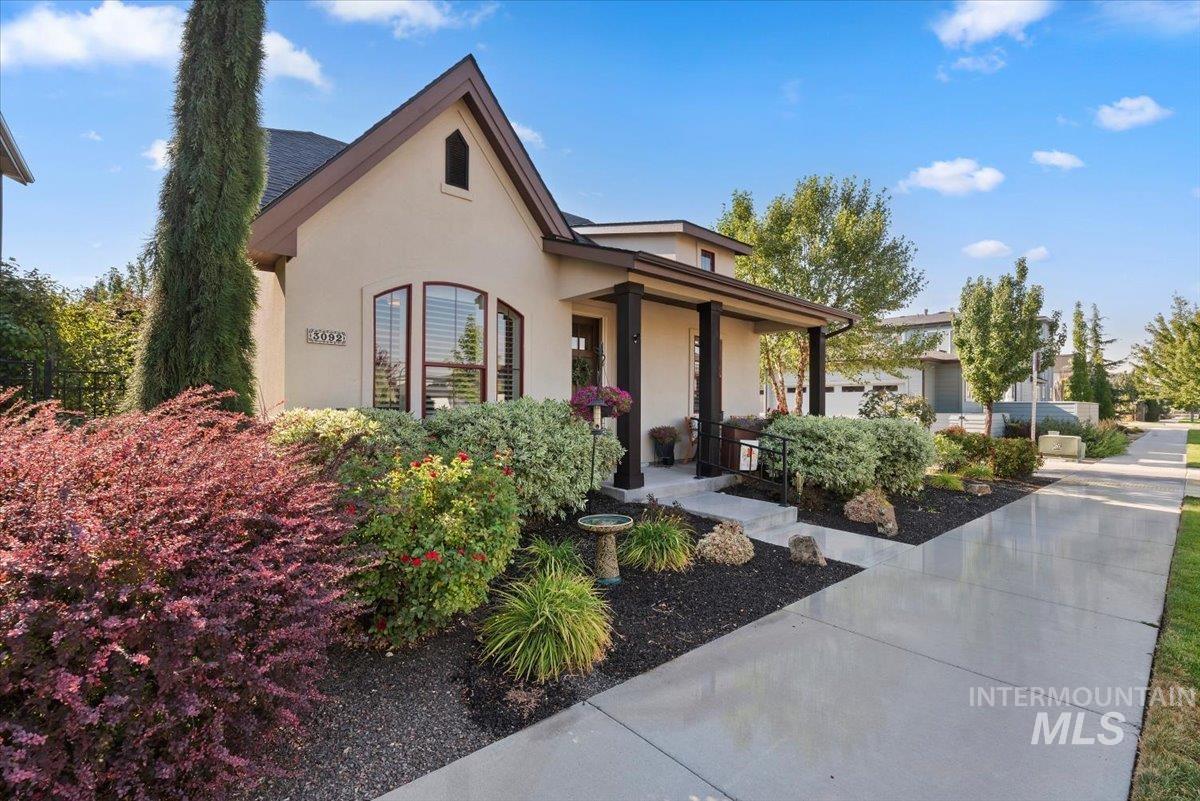 3092 S Brookridge Way, Boise, Idaho 83716, 4 Bedrooms, 3 Bathrooms, Residential For Sale, Price $835,000,MLS 99000015