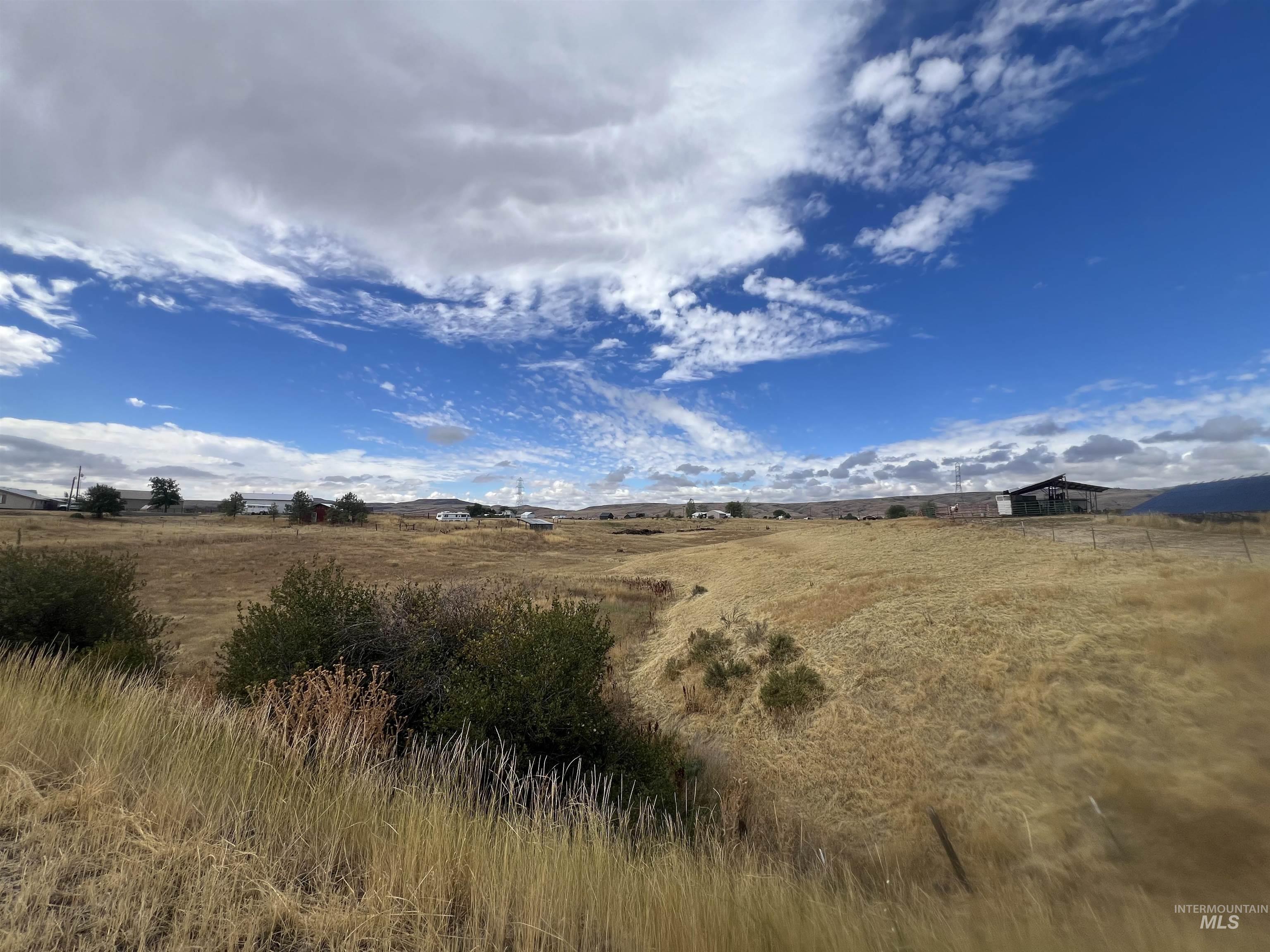 2277 Keithly Creek Rd, Midvale, Idaho 83645, 1 Bedroom, 1 Bathroom, Residential For Sale, Price $169,900,MLS 99000016