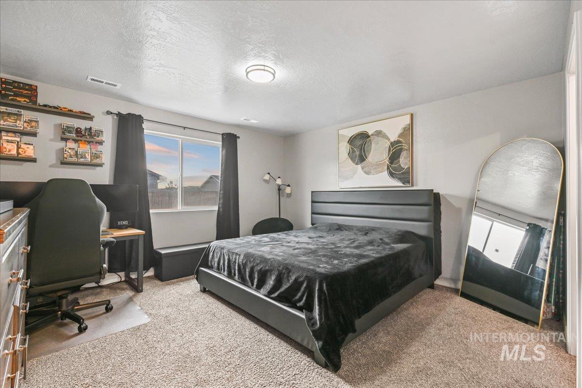 1785 SW Levant Way, Mountain Home, Idaho 83647, 3 Bedrooms, 2 Bathrooms, Residential For Sale, Price $370,000,MLS 99000020