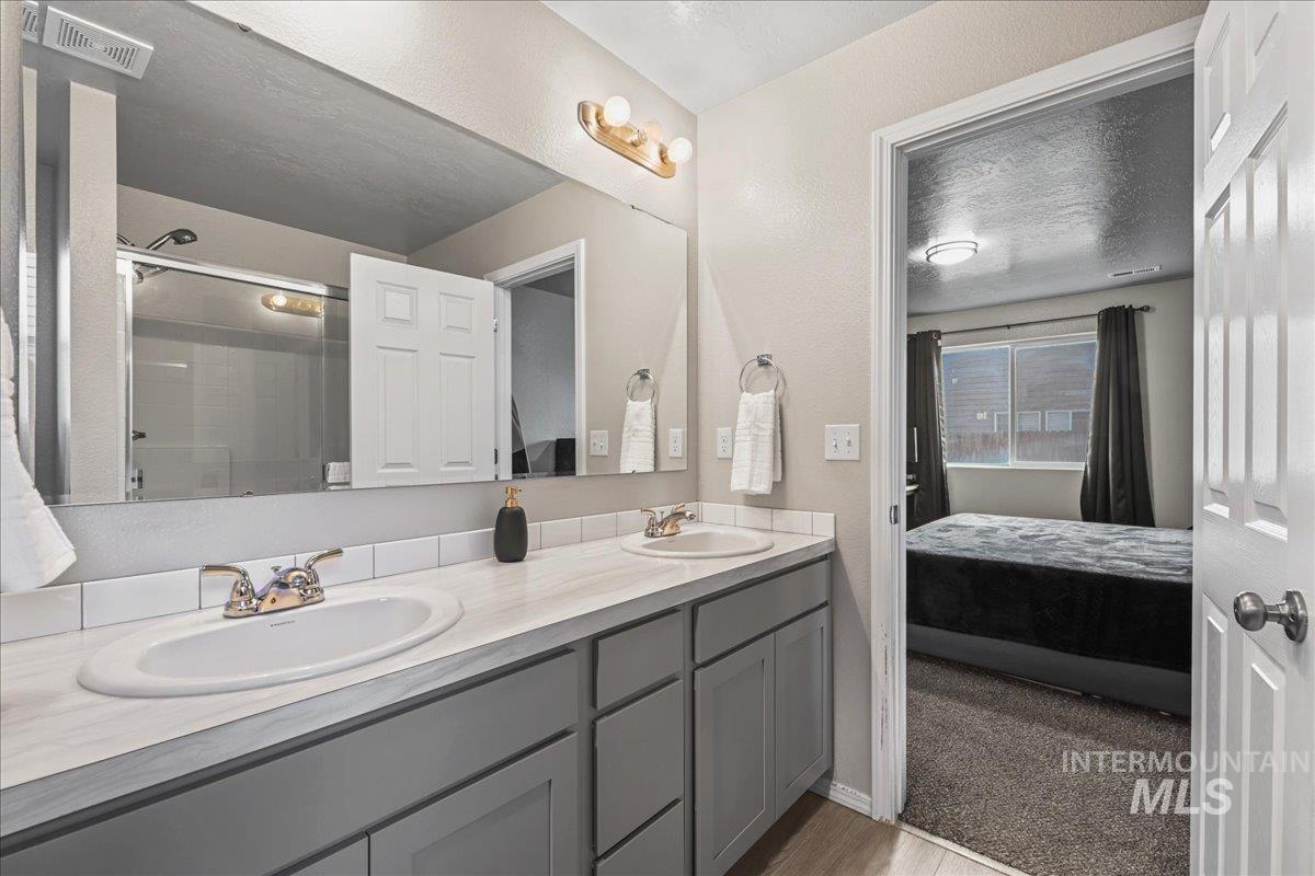 1785 SW Levant Way, Mountain Home, Idaho 83647, 3 Bedrooms, 2 Bathrooms, Residential For Sale, Price $370,000,MLS 99000020