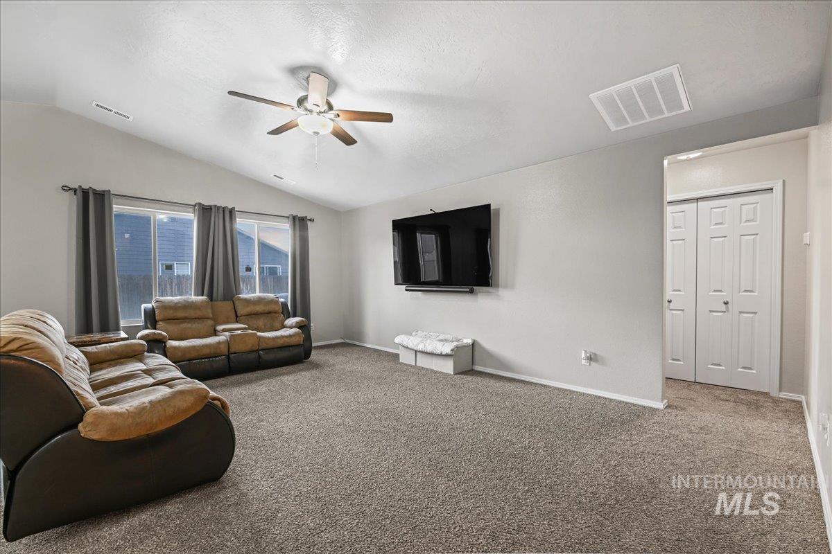 1785 SW Levant Way, Mountain Home, Idaho 83647, 3 Bedrooms, 2 Bathrooms, Residential For Sale, Price $370,000,MLS 99000020
