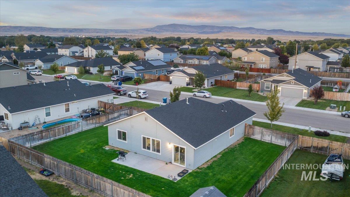 1785 SW Levant Way, Mountain Home, Idaho 83647, 3 Bedrooms, 2 Bathrooms, Residential For Sale, Price $370,000,MLS 99000020