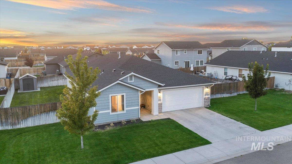 1785 SW Levant Way, Mountain Home, Idaho 83647, 3 Bedrooms, 2 Bathrooms, Residential For Sale, Price $370,000,MLS 99000020