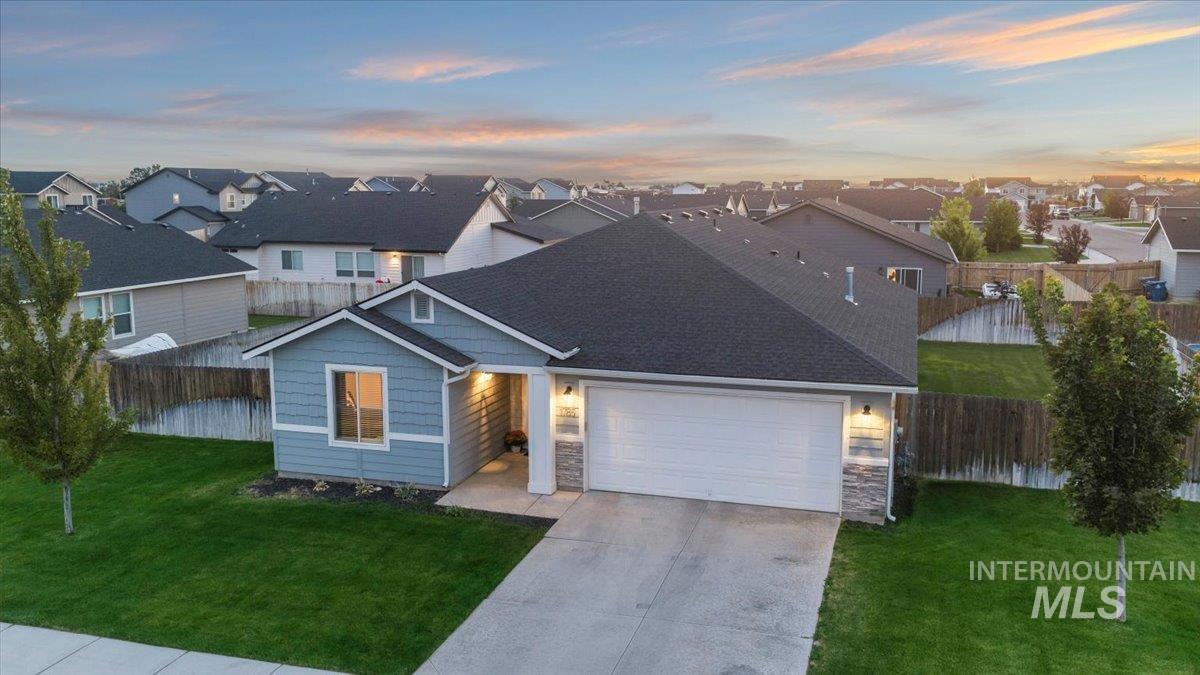 1785 SW Levant Way, Mountain Home, Idaho 83647, 3 Bedrooms, 2 Bathrooms, Residential For Sale, Price $370,000,MLS 99000020