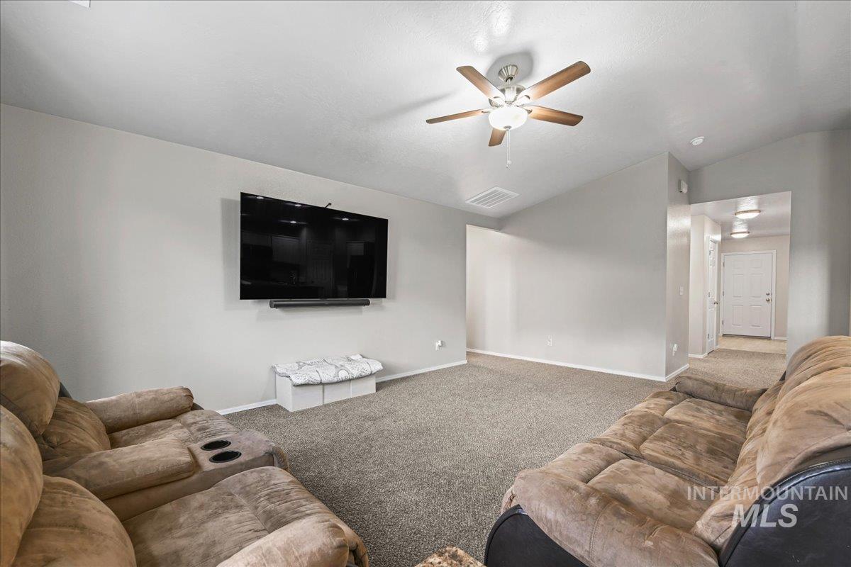 1785 SW Levant Way, Mountain Home, Idaho 83647, 3 Bedrooms, 2 Bathrooms, Residential For Sale, Price $370,000,MLS 99000020