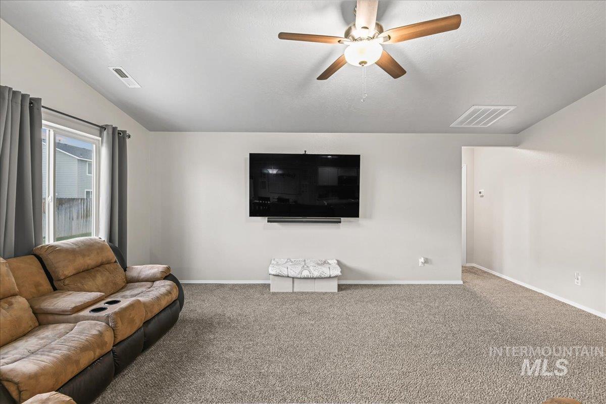 1785 SW Levant Way, Mountain Home, Idaho 83647, 3 Bedrooms, 2 Bathrooms, Residential For Sale, Price $370,000,MLS 99000020