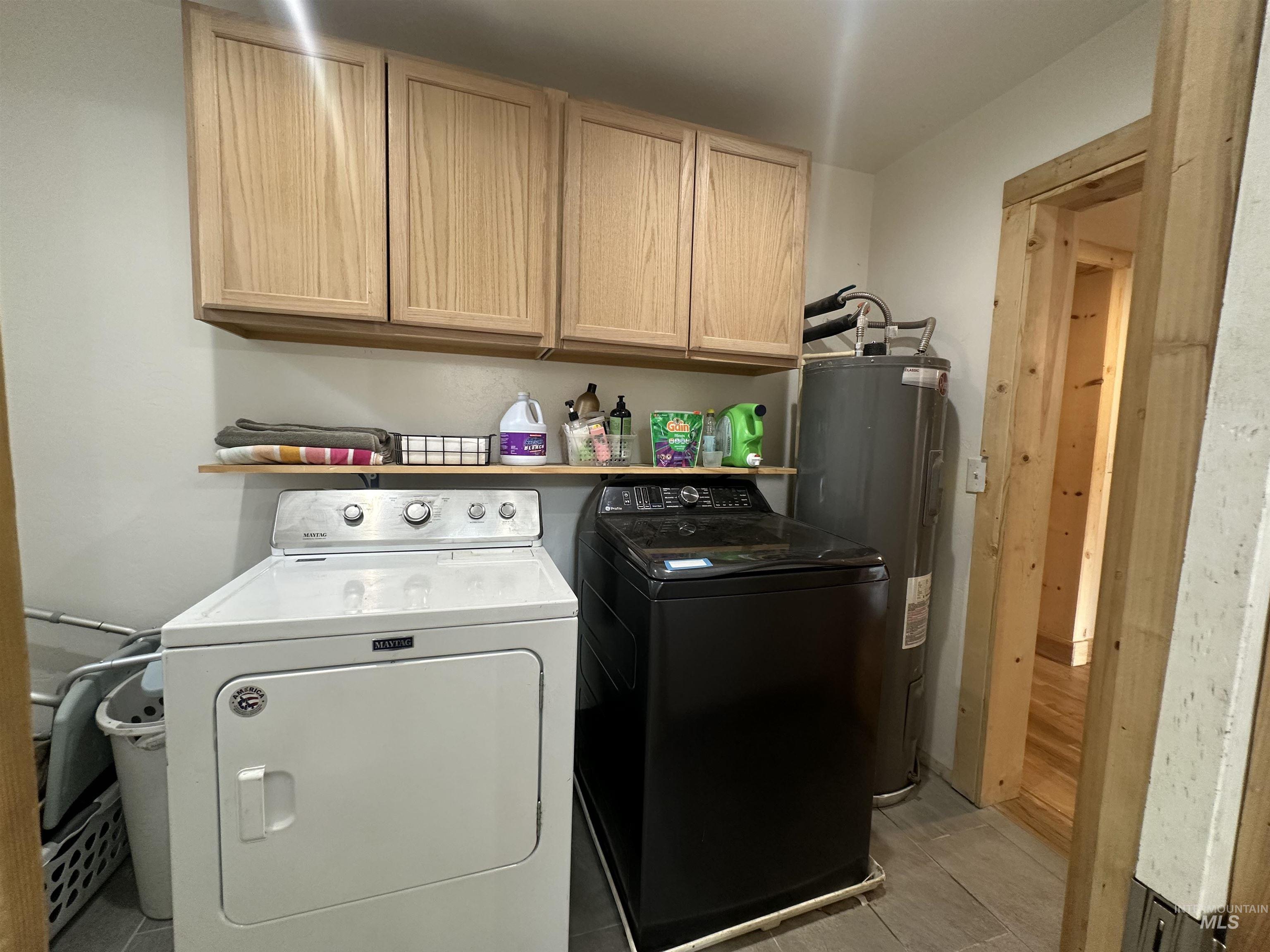322 E 1st St., Emmett, Idaho 83617, 4 Bedrooms, 2 Bathrooms, Residential For Sale, Price $347,777,MLS 99000023