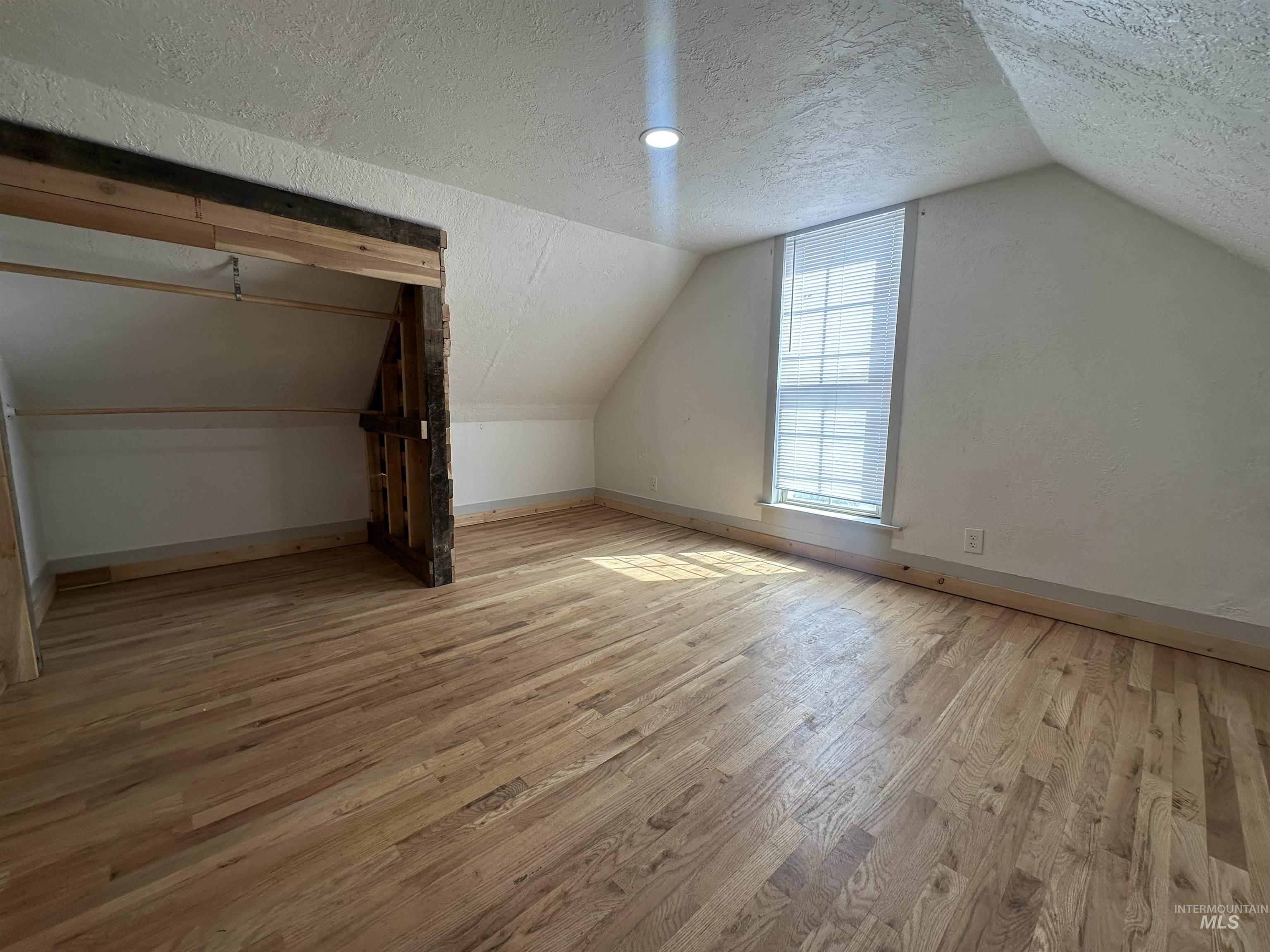 322 E 1st St., Emmett, Idaho 83617, 4 Bedrooms, 2 Bathrooms, Residential For Sale, Price $347,777,MLS 99000023