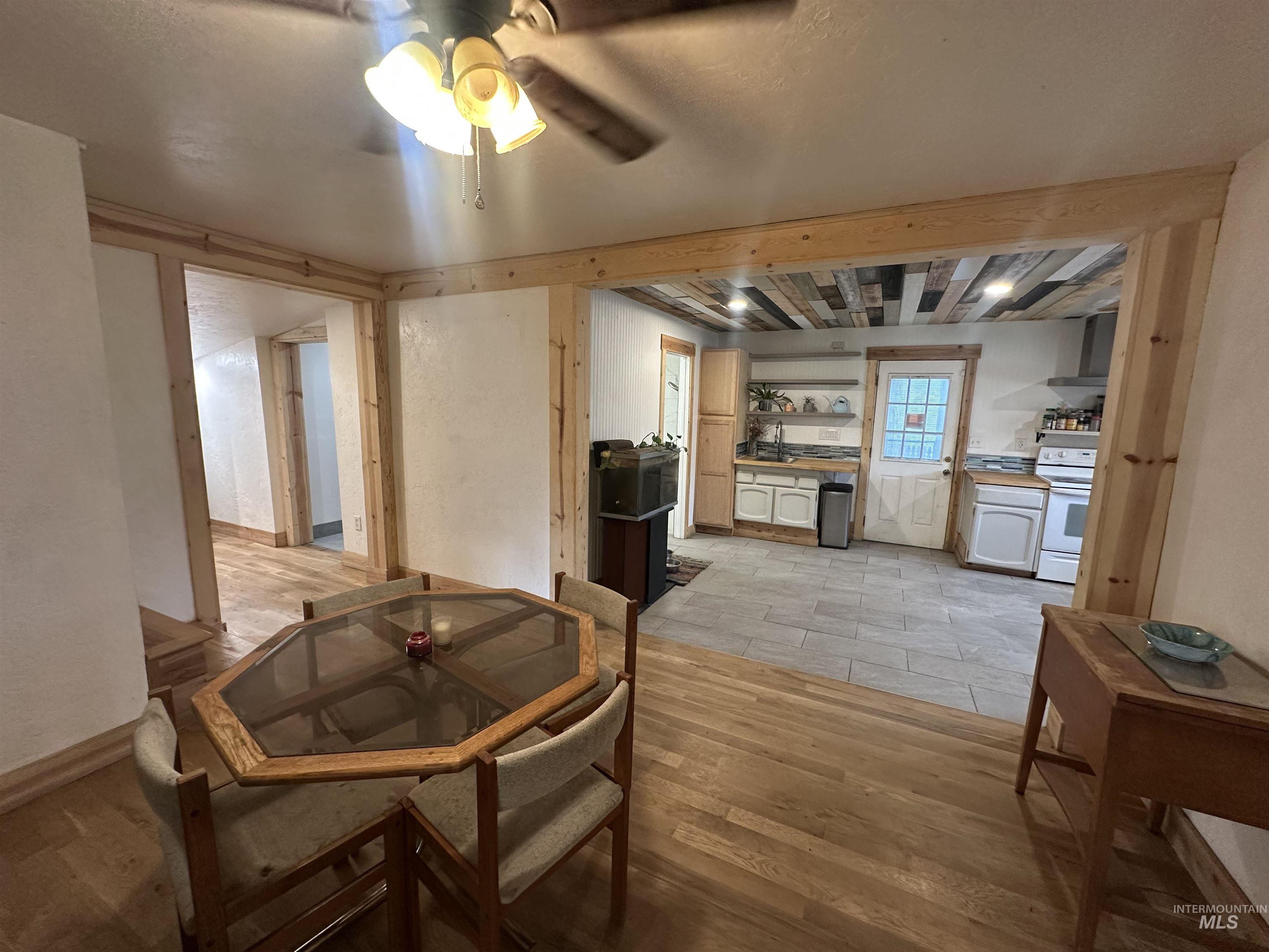 322 E 1st St., Emmett, Idaho 83617, 4 Bedrooms, 2 Bathrooms, Residential For Sale, Price $347,777,MLS 99000023