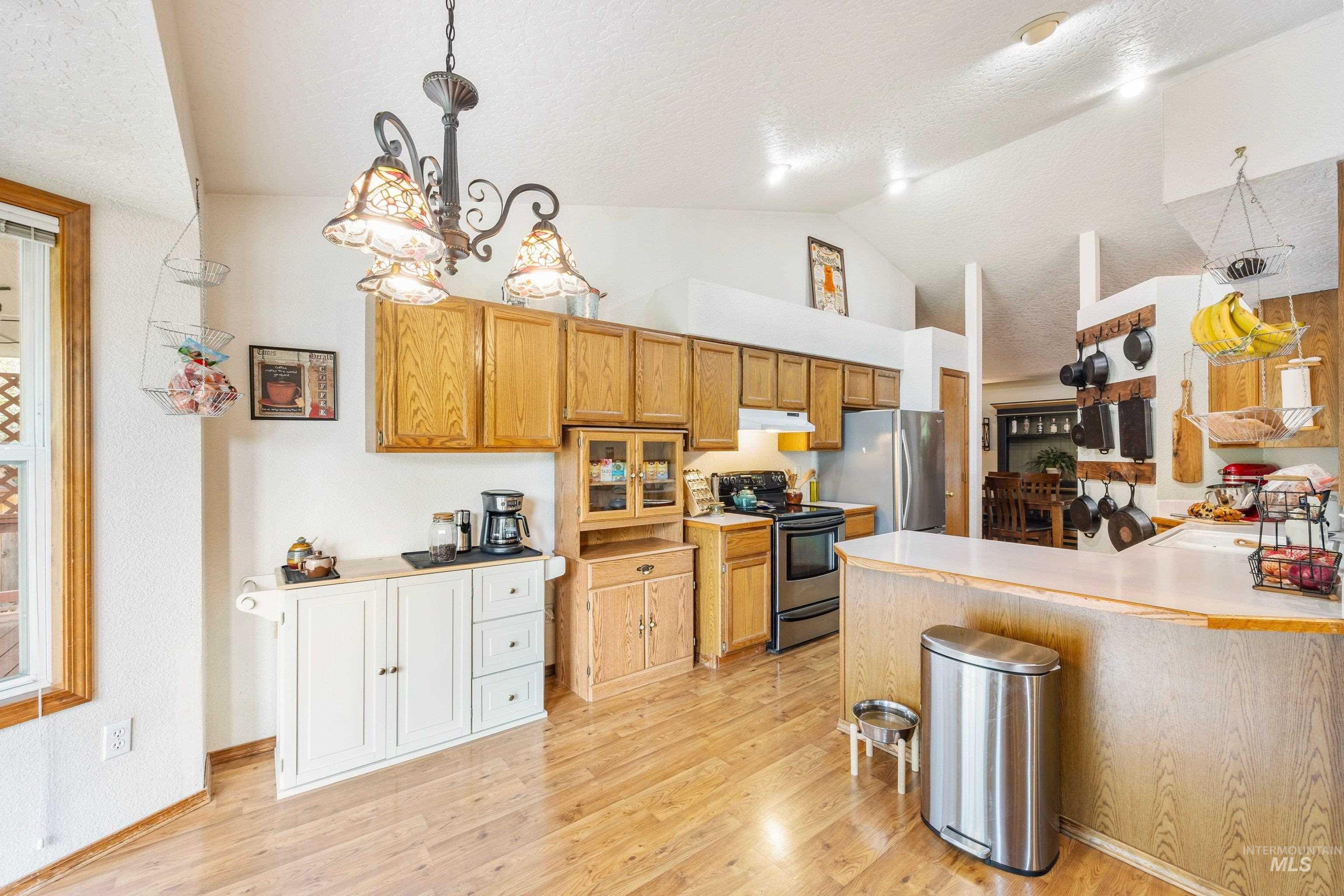 4109 N Eiguren Place, Boise, Idaho 83703, 3 Bedrooms, 2 Bathrooms, Residential For Sale, Price $499,000,MLS 99000025