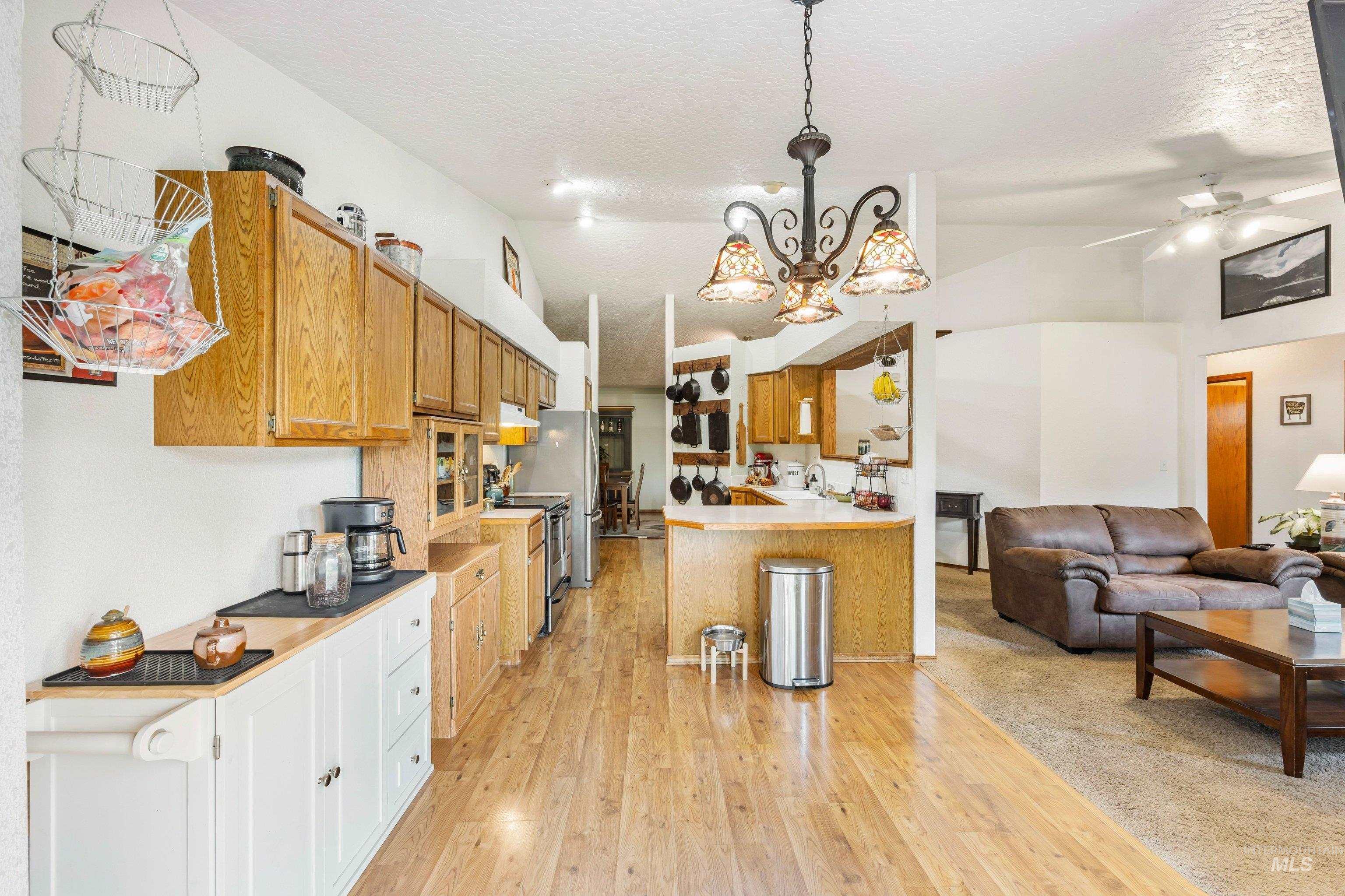 4109 N Eiguren Place, Boise, Idaho 83703, 3 Bedrooms, 2 Bathrooms, Residential For Sale, Price $499,000,MLS 99000025