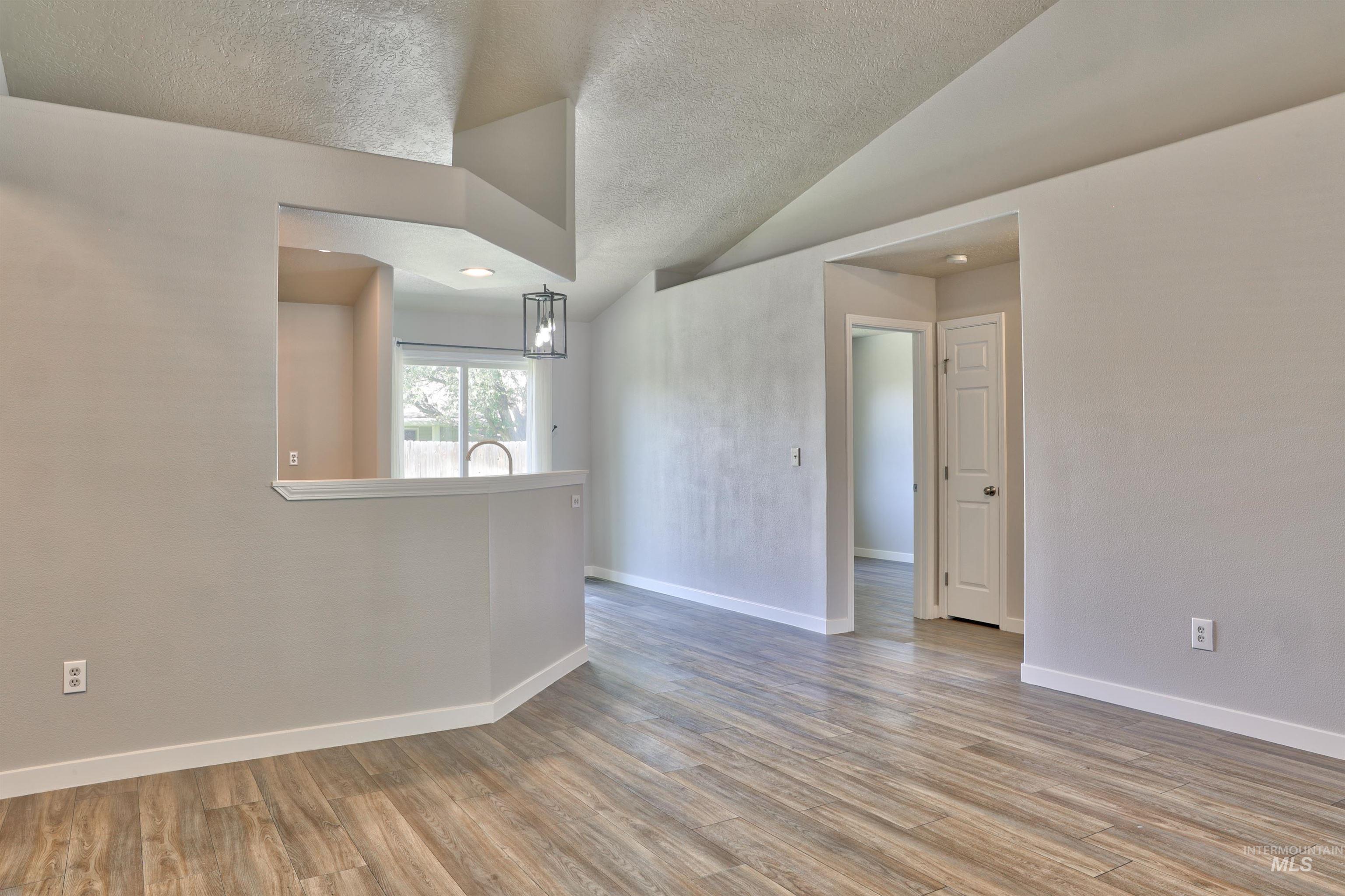 19811 Adirondack Way, Caldwell, Idaho 83605, 3 Bedrooms, 2 Bathrooms, Residential For Sale, Price $359,900,MLS 99000027