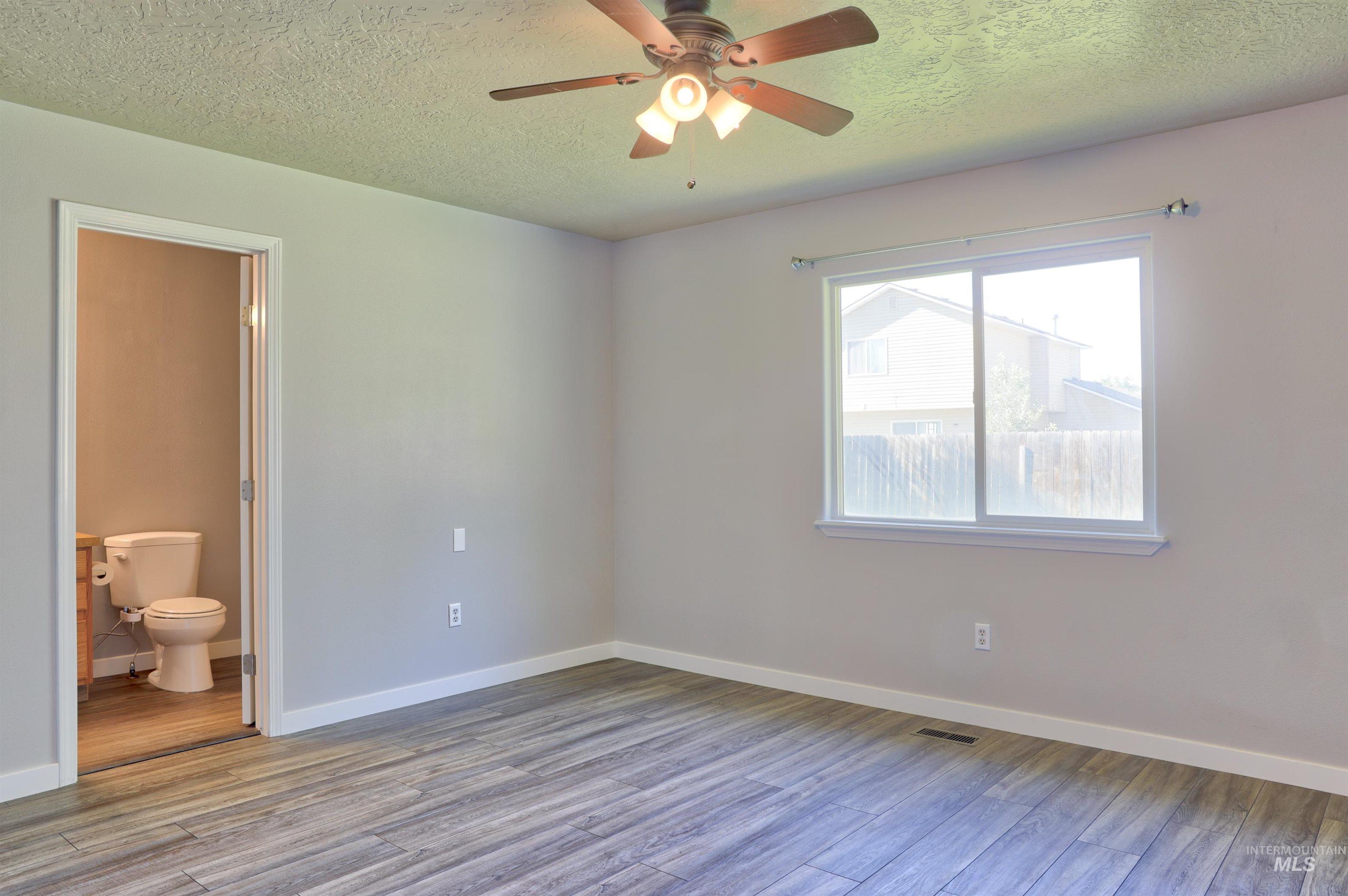 19811 Adirondack Way, Caldwell, Idaho 83605, 3 Bedrooms, 2 Bathrooms, Residential For Sale, Price $359,900,MLS 99000027