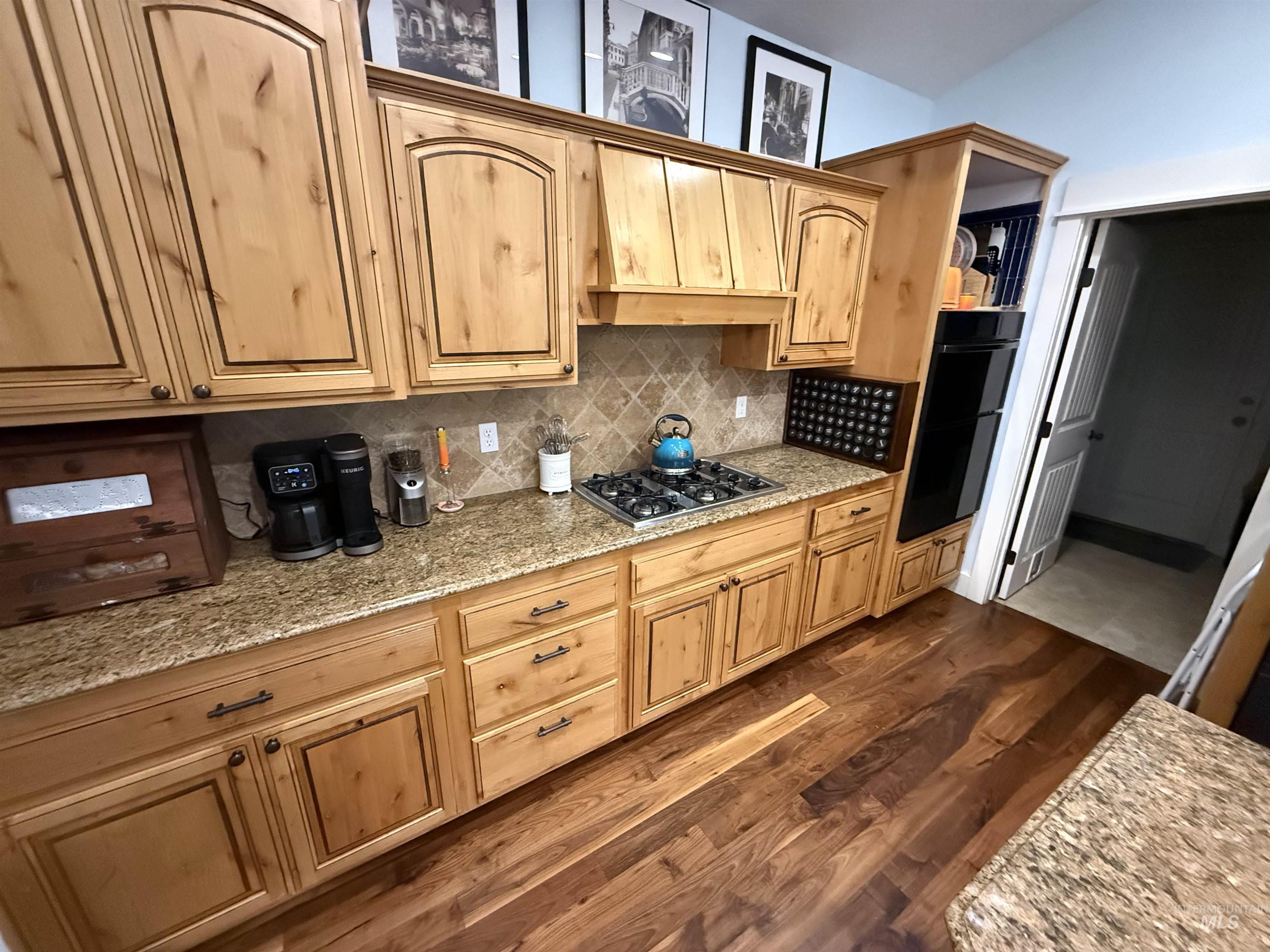 1901 S Stream Pointe Ln, Eagle, Idaho 83616, 3 Bedrooms, 2.5 Bathrooms, Residential For Sale, Price $775,000,MLS 99000028