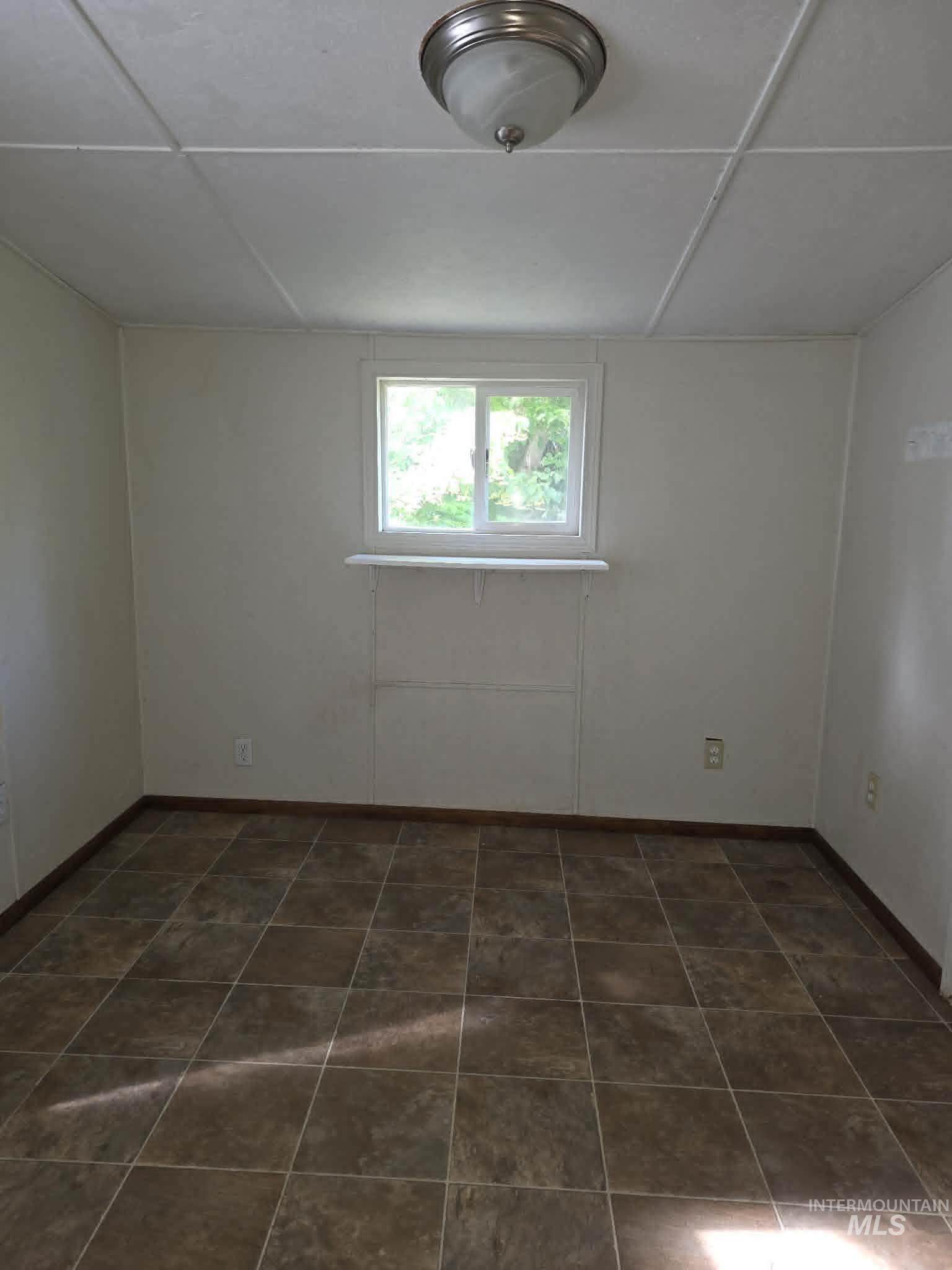 3871 Lakeview Road, Orofino, Idaho 83544, 3 Bedrooms, 2 Bathrooms, Residential For Sale, Price $650,000,MLS 99000029