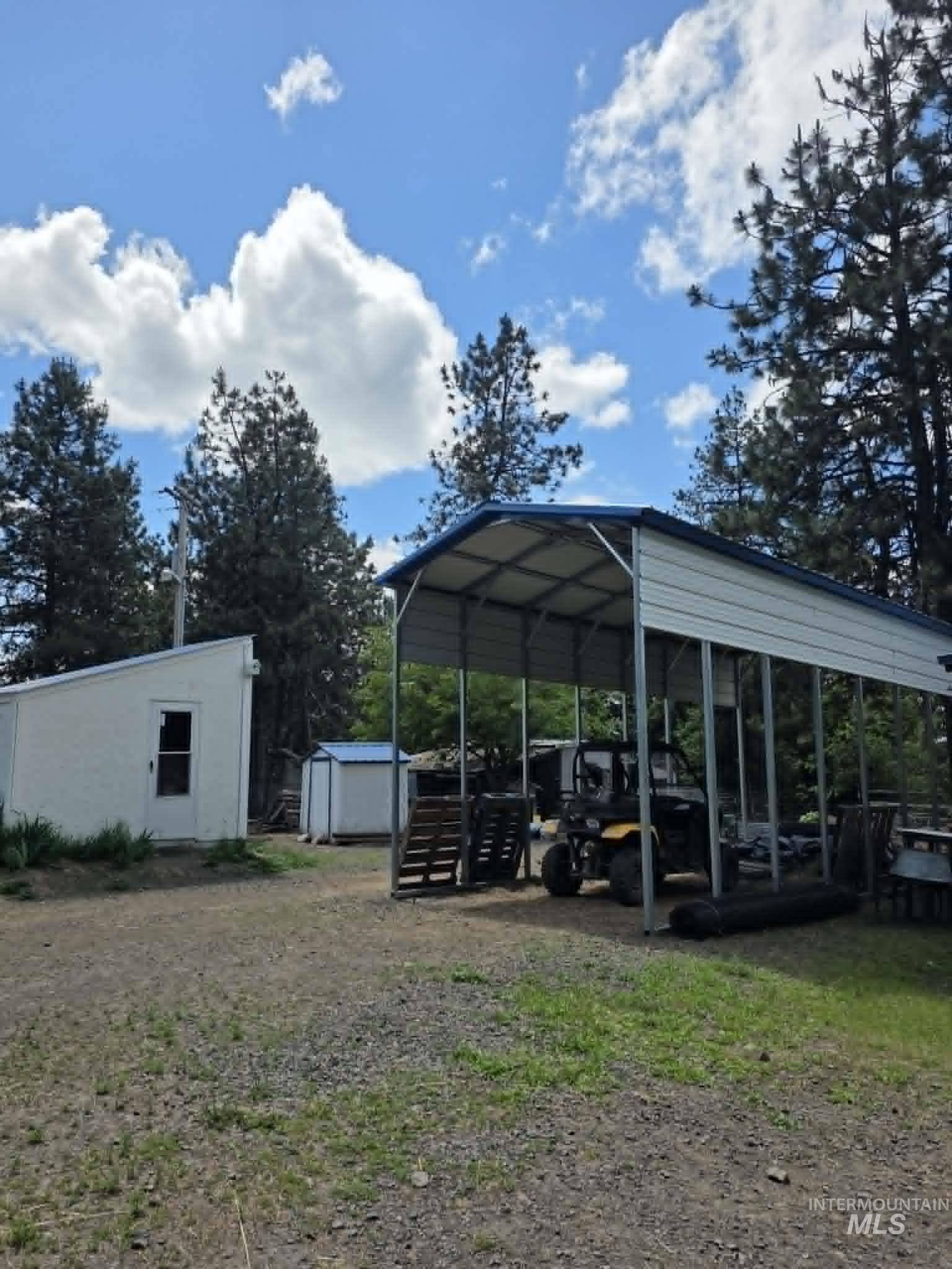 3871 Lakeview Road, Orofino, Idaho 83544, 3 Bedrooms, 2 Bathrooms, Residential For Sale, Price $650,000,MLS 99000029