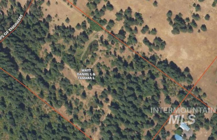 3871 Lakeview Road, Orofino, Idaho 83544, 3 Bedrooms, 2 Bathrooms, Residential For Sale, Price $650,000,MLS 99000029