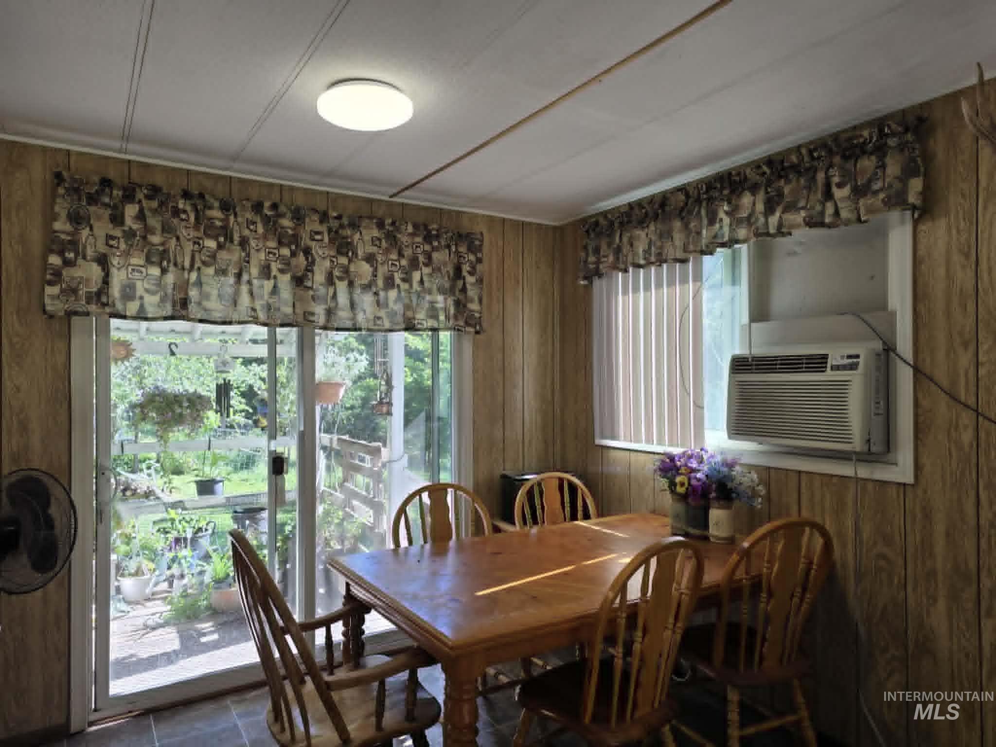 3871 Lakeview Road, Orofino, Idaho 83544, 3 Bedrooms, 2 Bathrooms, Residential For Sale, Price $650,000,MLS 99000029