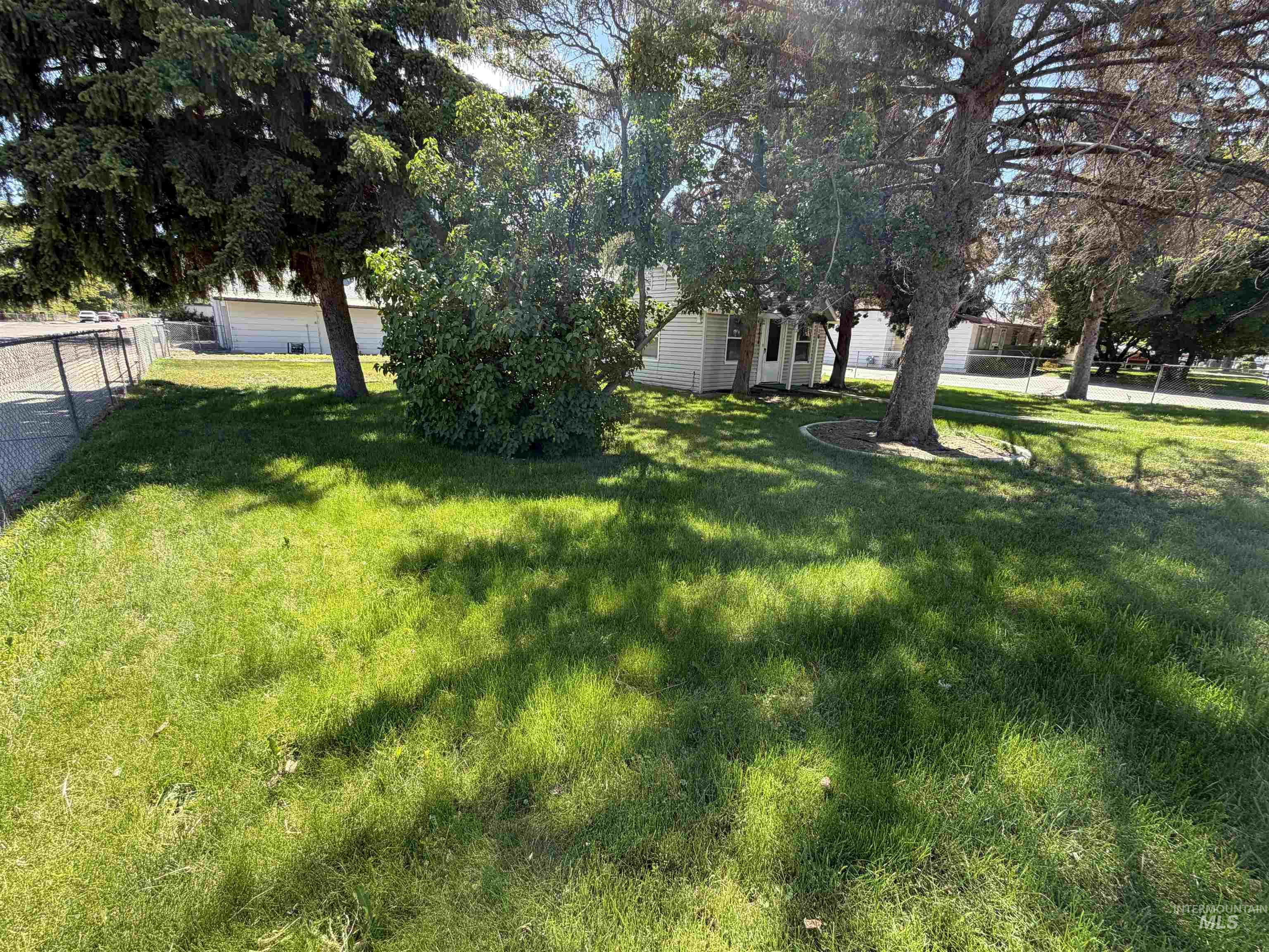 110 S 11th East, Mountain Home, Idaho 83647, 2 Bedrooms, 1 Bathroom, Residential For Sale, Price $169,900,MLS 99000033