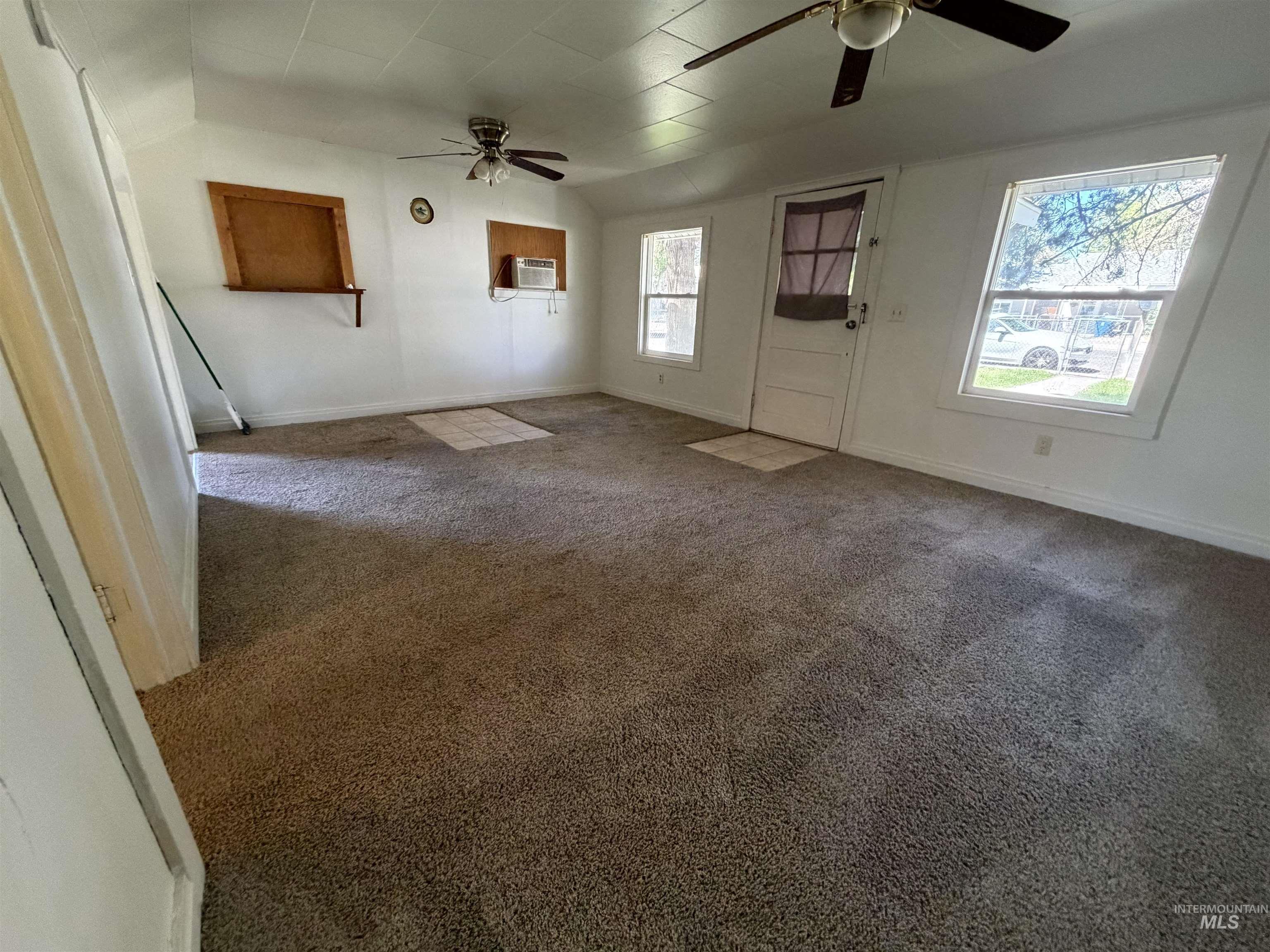 110 S 11th East, Mountain Home, Idaho 83647, 2 Bedrooms, 1 Bathroom, Residential For Sale, Price $169,900,MLS 99000033