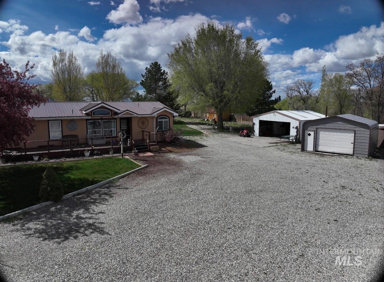 131-A Hilltop Court, Burley, Idaho 83318, 3 Bedrooms, 2 Bathrooms, Residential For Sale, Price $380,000,MLS 99000036