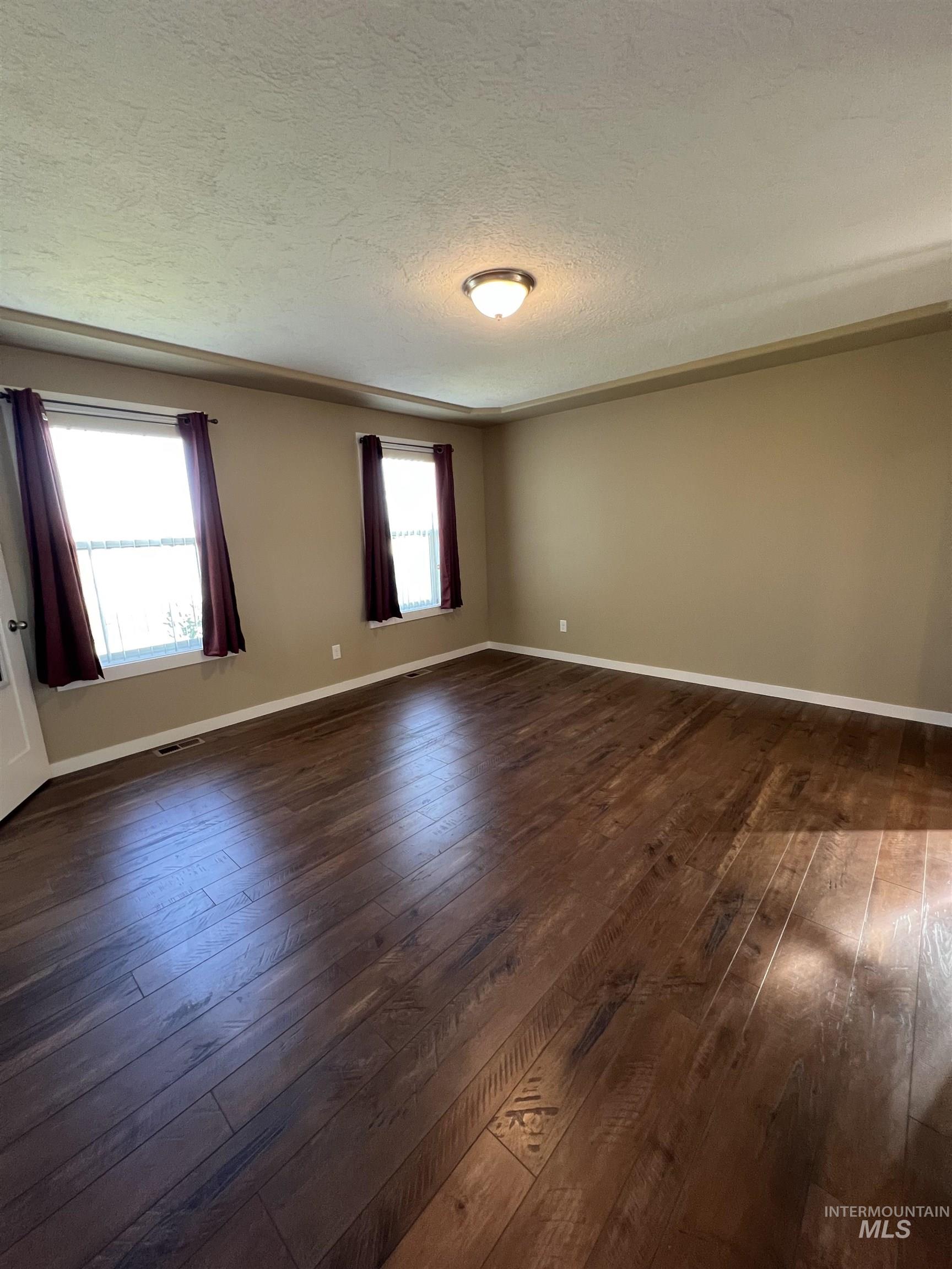 1705 Pioneer Dr., Lewiston, Idaho 83501, 3 Bedrooms, 2 Bathrooms, Residential For Sale, Price $547,000,MLS 99000038