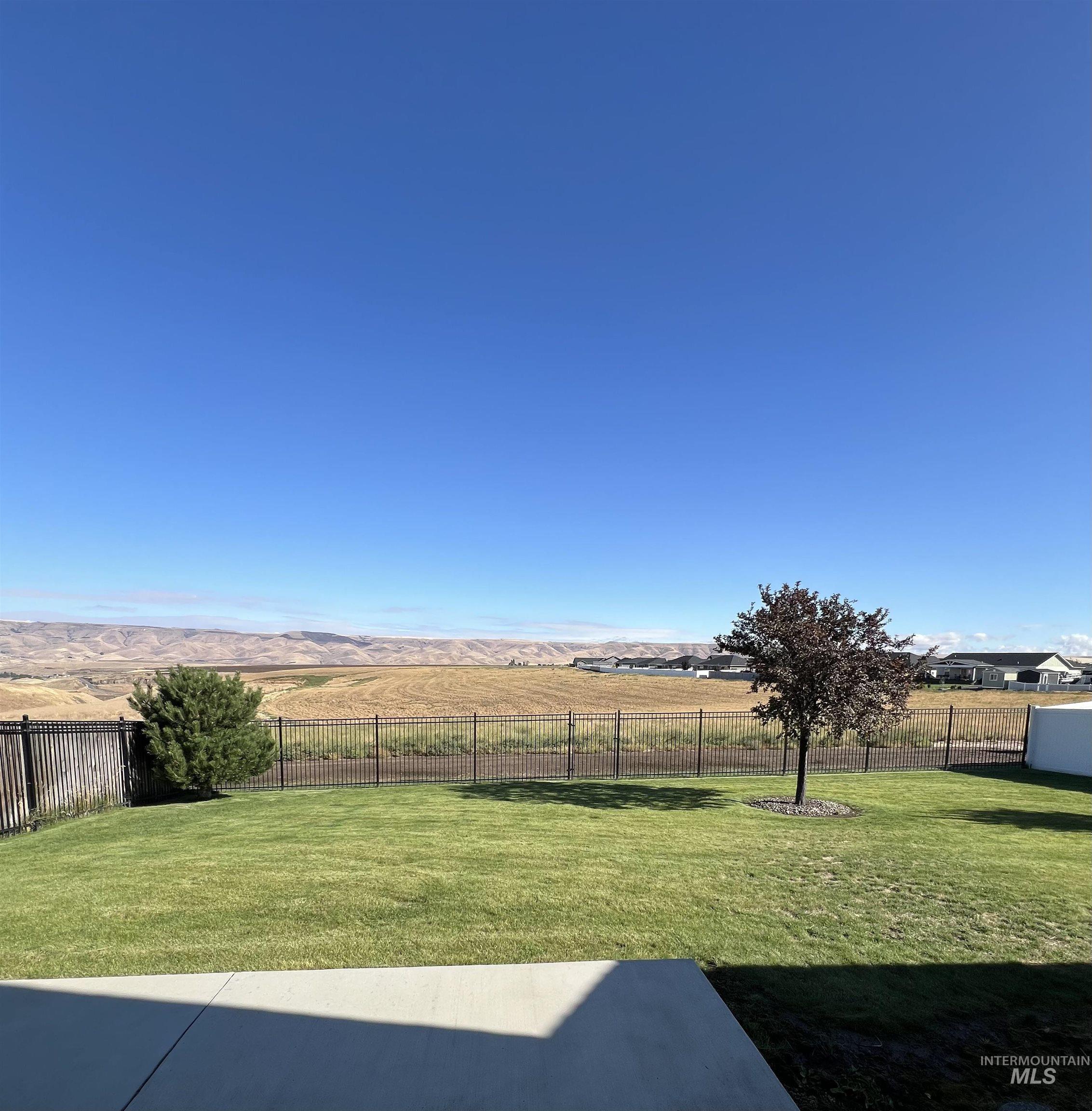1705 Pioneer Dr., Lewiston, Idaho 83501, 3 Bedrooms, 2 Bathrooms, Residential For Sale, Price $547,000,MLS 99000038