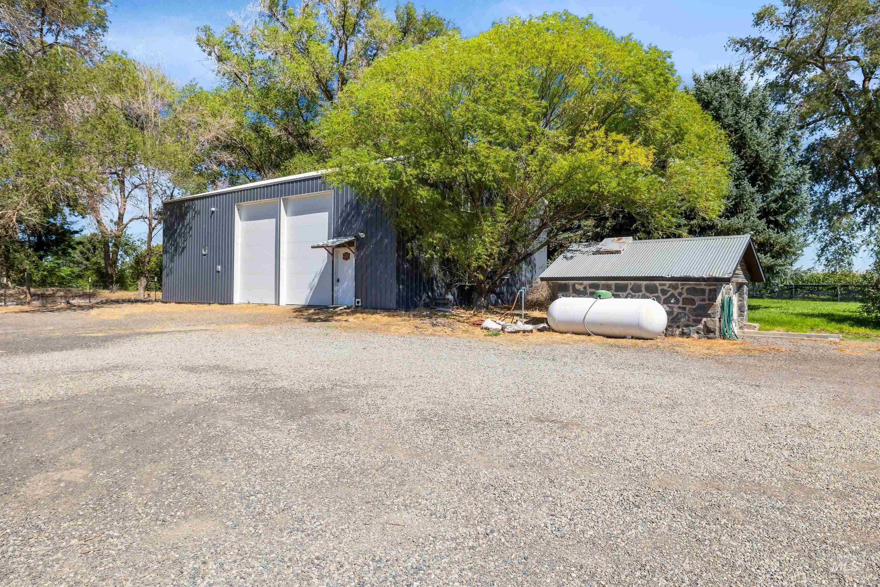 395 Golf Course Road, Jerome, Idaho 83338, 11 Bedrooms, 7.5 Bathrooms, Residential For Sale, Price $1,535,500,MLS 99000043