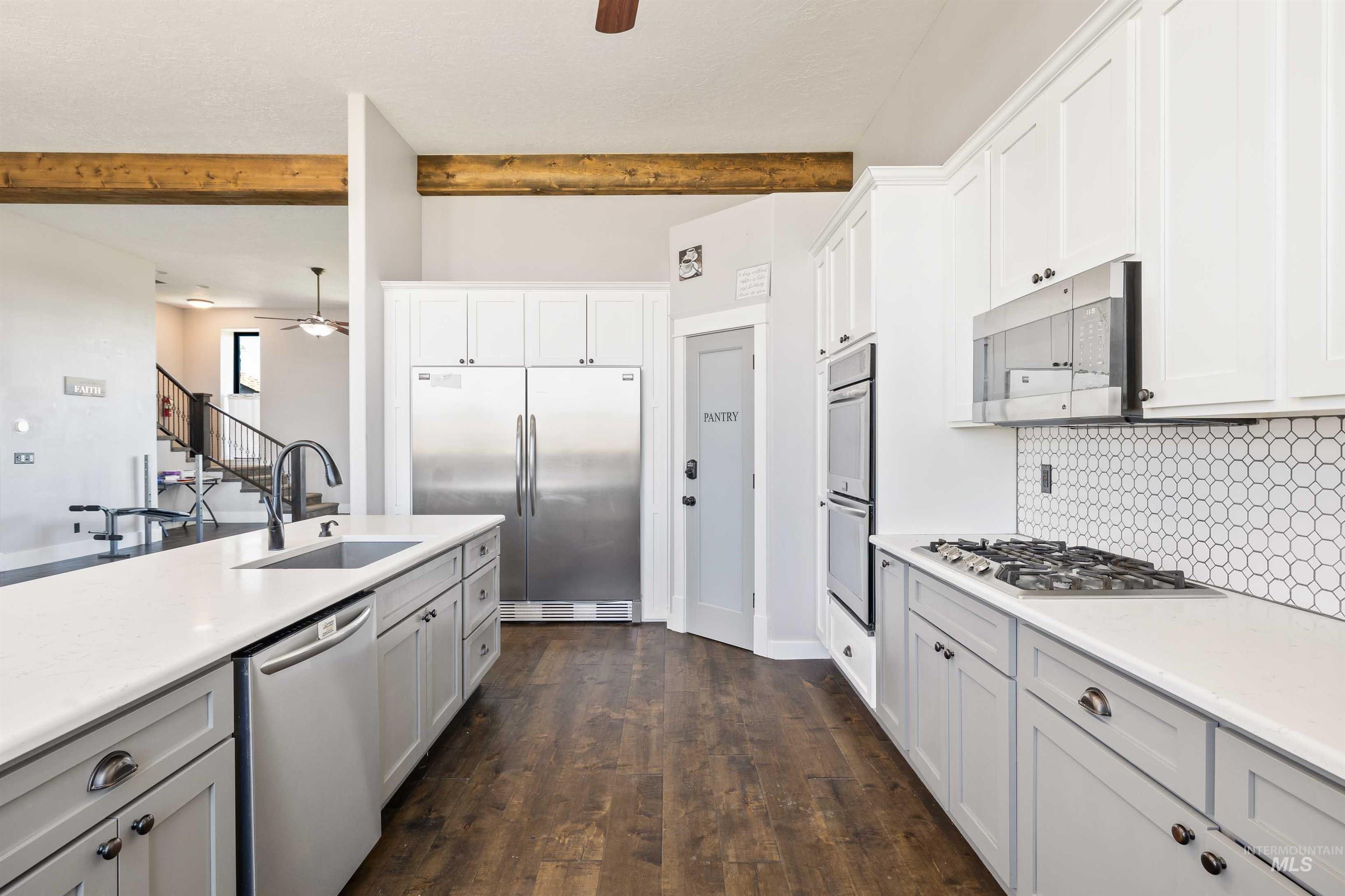 395 Golf Course Road, Jerome, Idaho 83338, 11 Bedrooms, 7.5 Bathrooms, Residential For Sale, Price $1,535,500,MLS 99000043