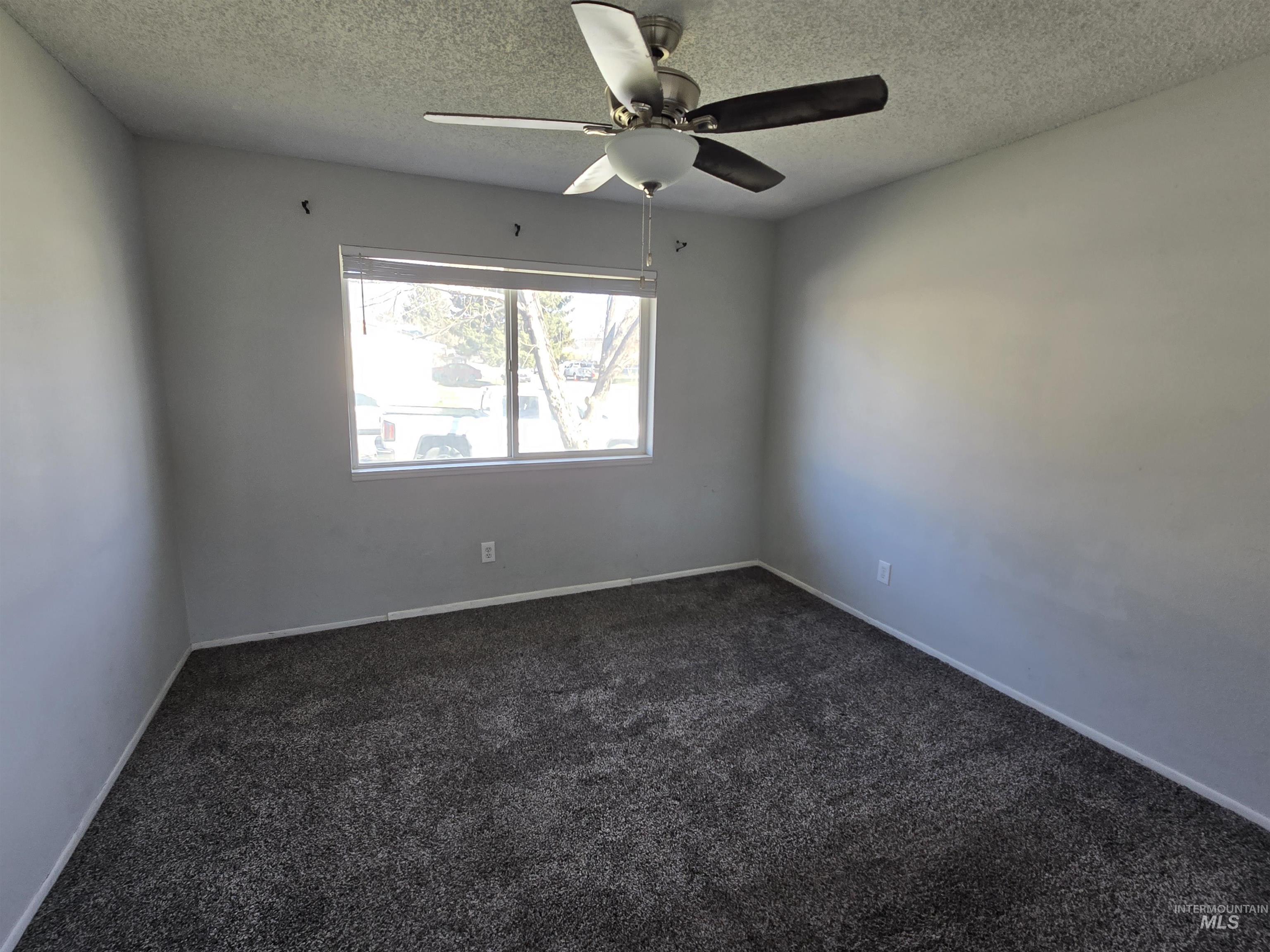 1011 S Cleveland St., Jerome, Idaho 83338, 3 Bedrooms, 1 Bathroom, Residential For Sale, Price $250,200,MLS 99000051