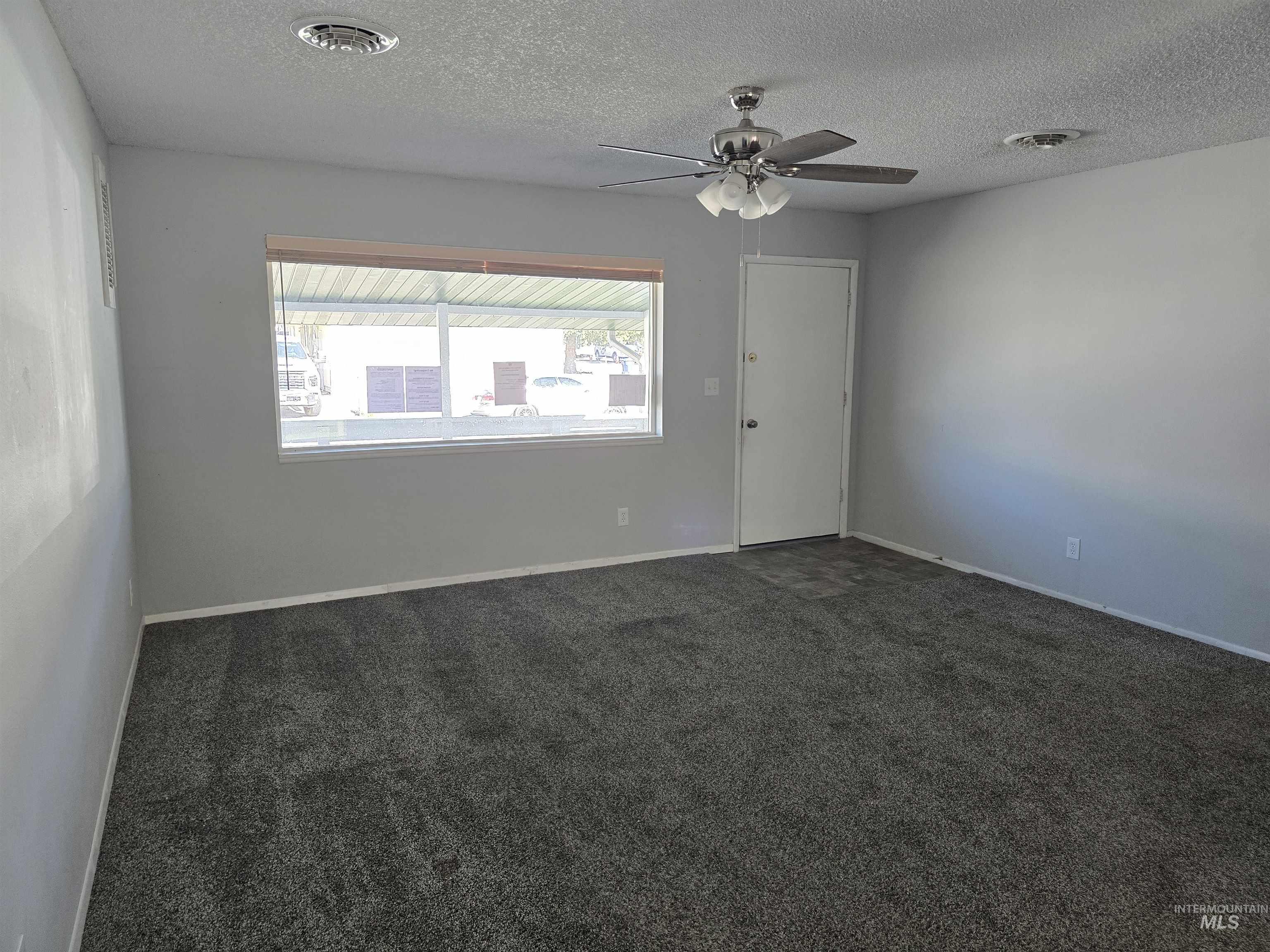 1011 S Cleveland St., Jerome, Idaho 83338, 3 Bedrooms, 1 Bathroom, Residential For Sale, Price $250,200,MLS 99000051