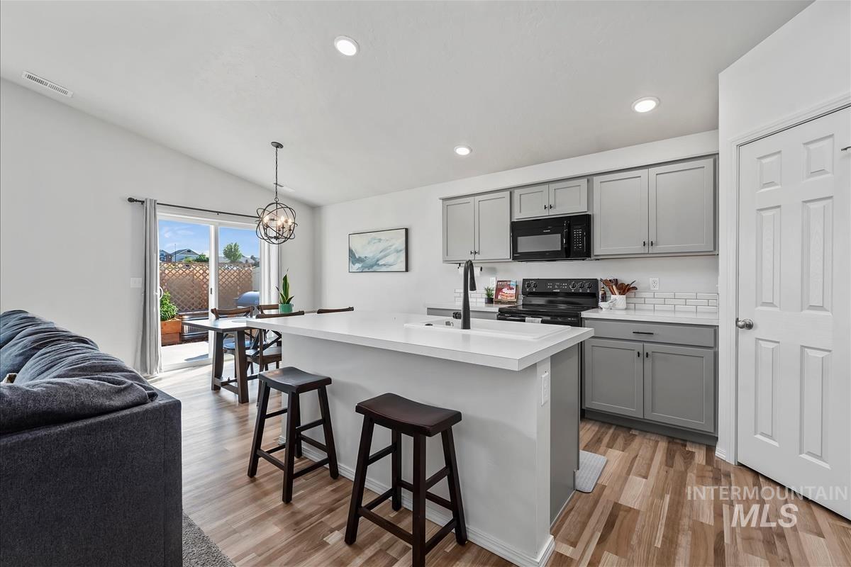 11249 W Tualatin River St, Nampa, Idaho 83686, 3 Bedrooms, 2 Bathrooms, Residential For Sale, Price $419,999,MLS 99000053