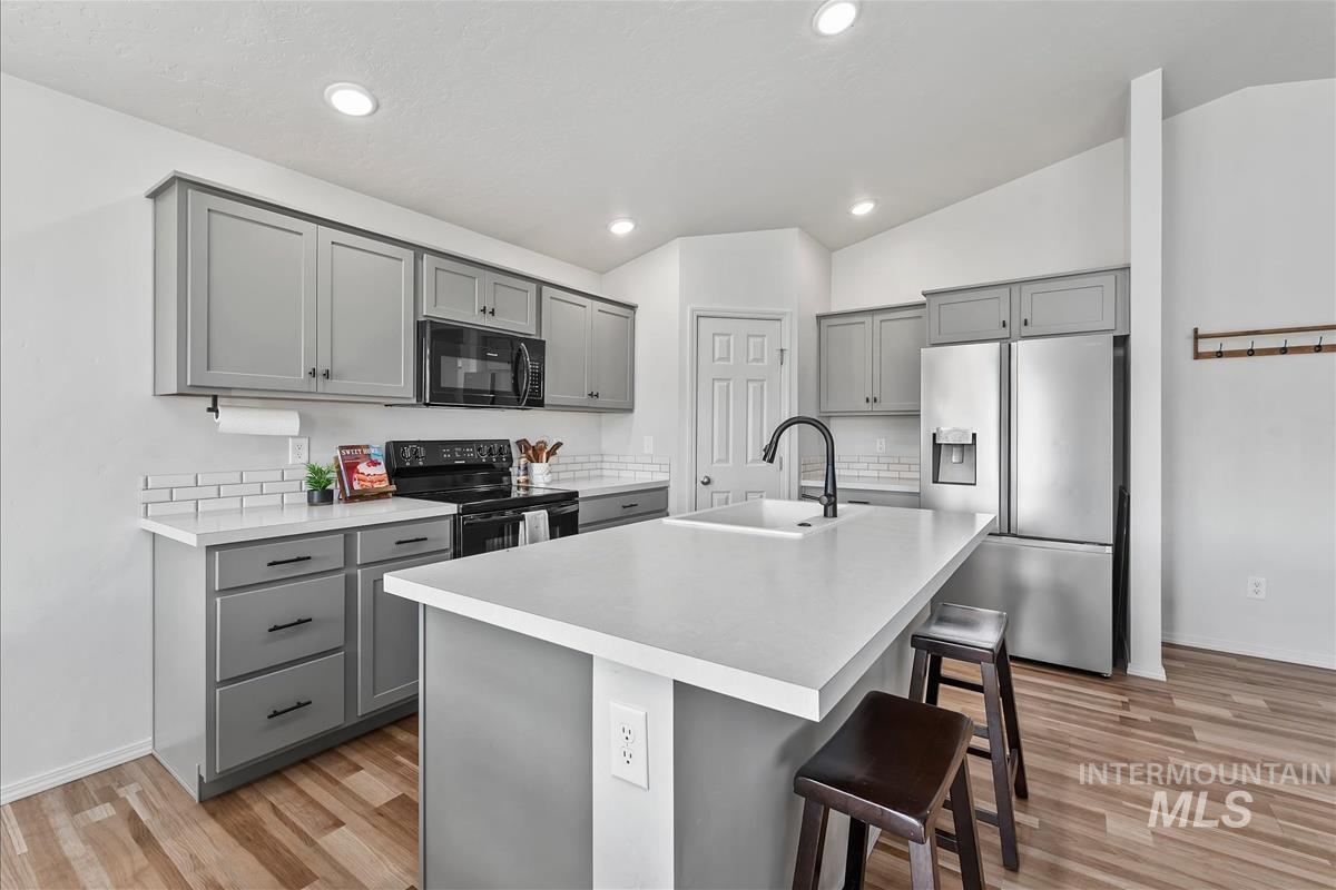 11249 W Tualatin River St, Nampa, Idaho 83686, 3 Bedrooms, 2 Bathrooms, Residential For Sale, Price $419,999,MLS 99000053