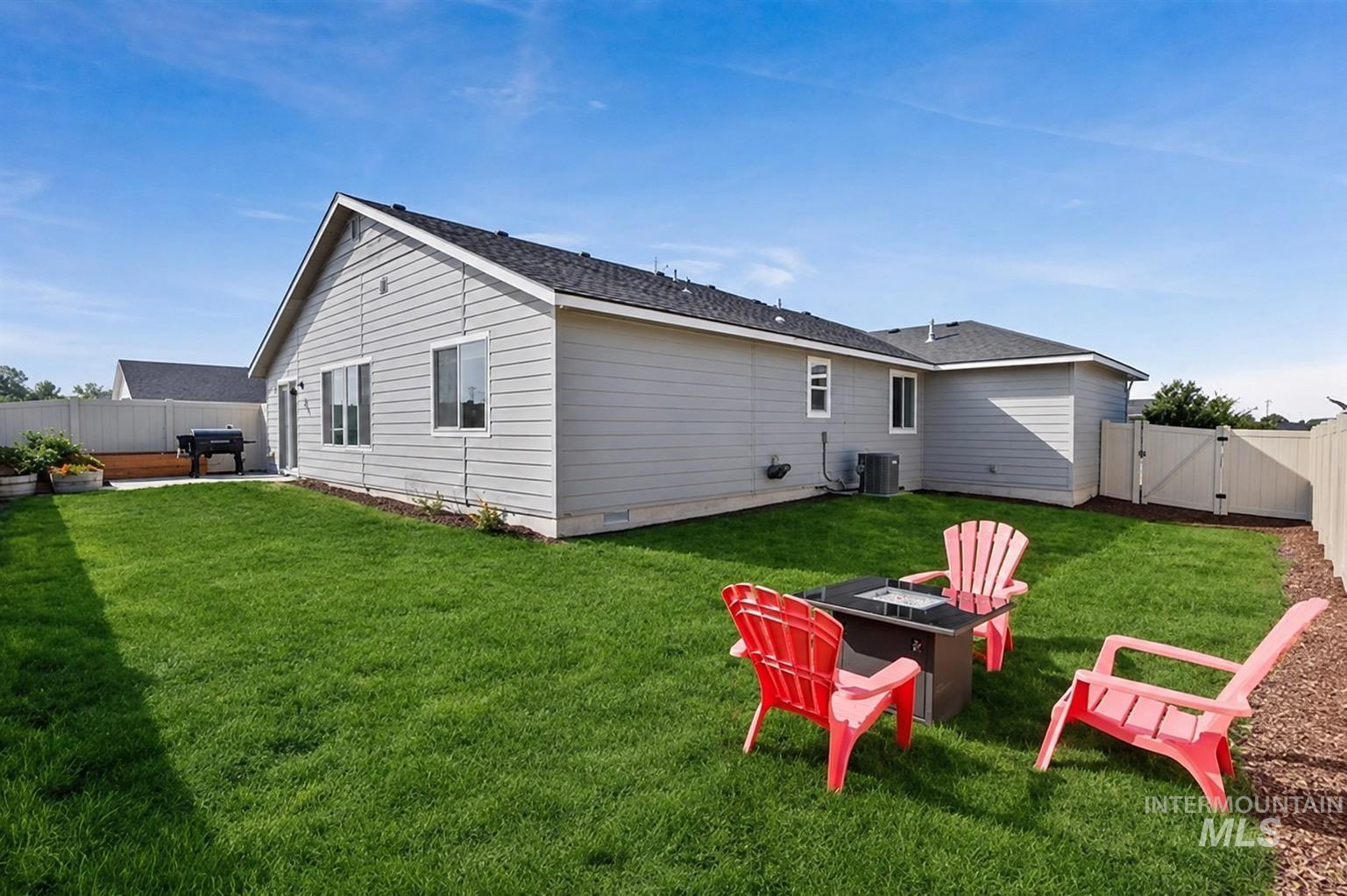 11249 W Tualatin River St, Nampa, Idaho 83686, 3 Bedrooms, 2 Bathrooms, Residential For Sale, Price $419,999,MLS 99000053