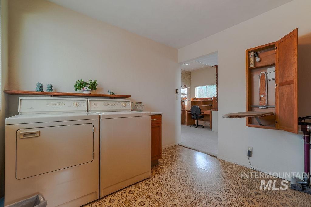 421 E Avenue E, Jerome, Idaho 83338, 4 Bedrooms, 2.5 Bathrooms, Residential For Sale, Price $349,999,MLS 99000054